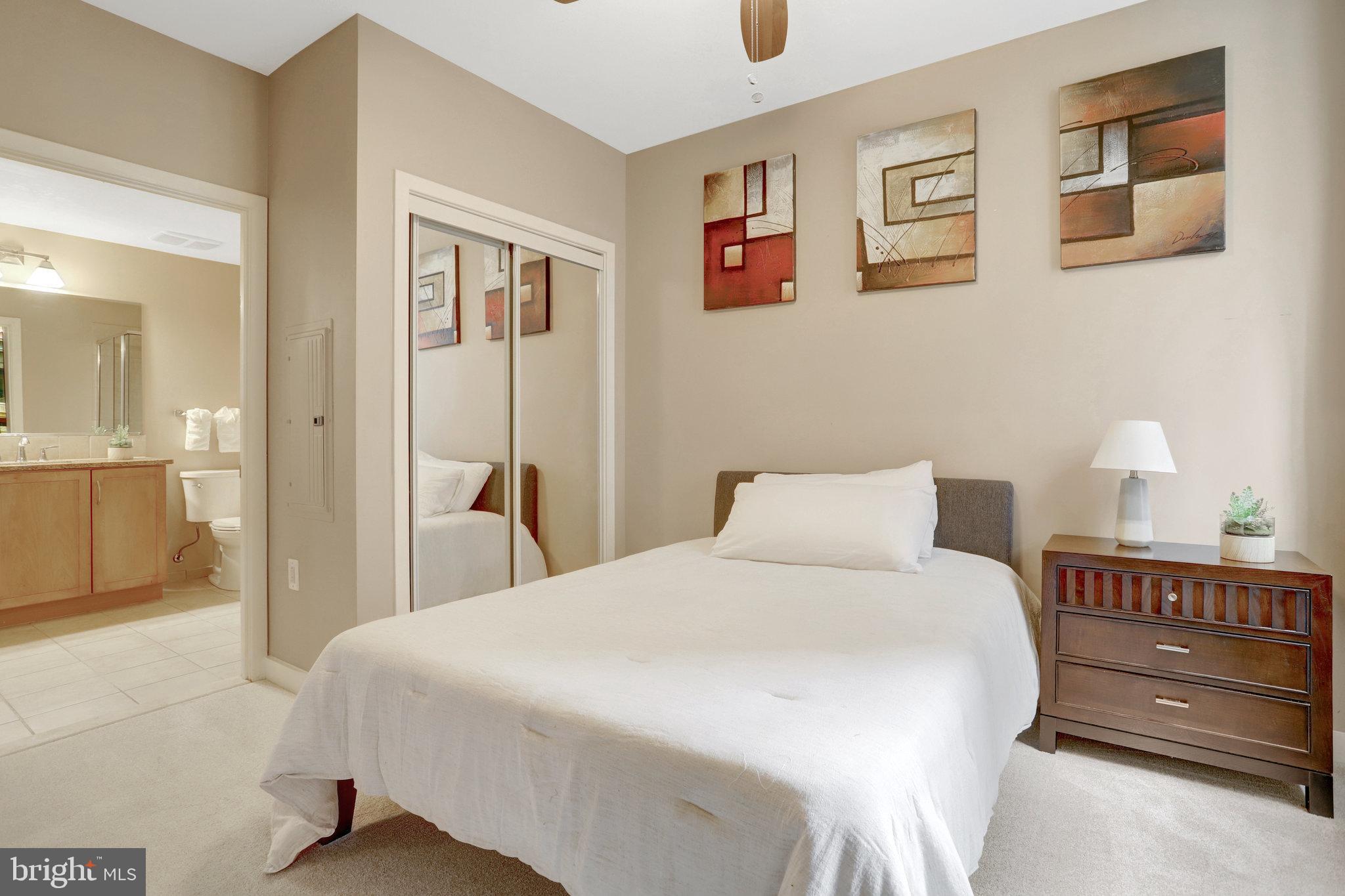 RESIDENCES AT LIBERTY CENTER - Residential