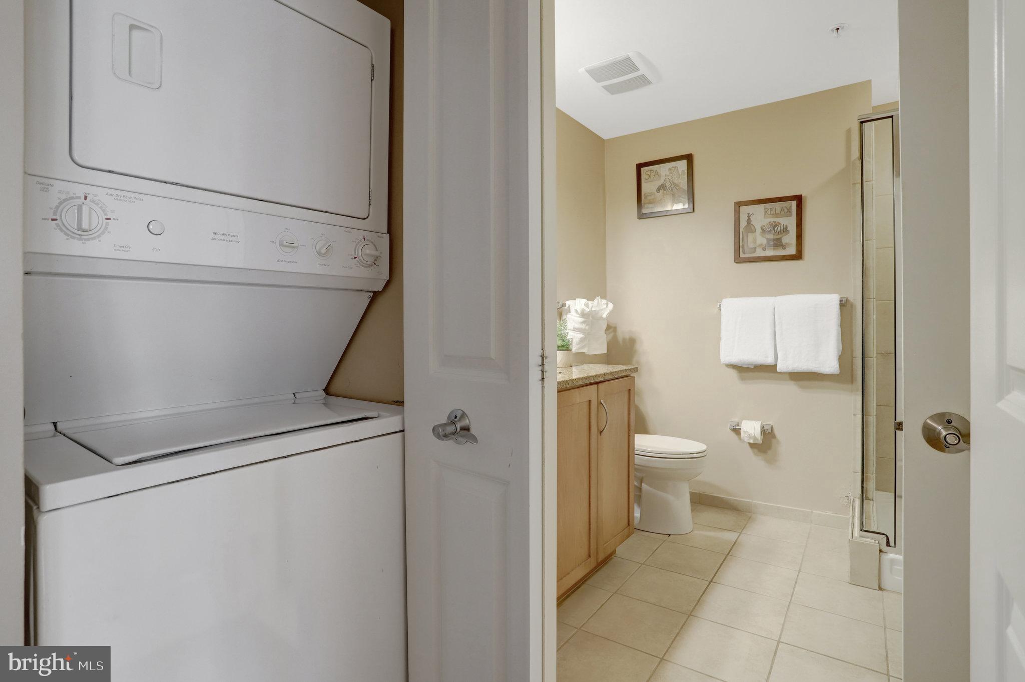 RESIDENCES AT LIBERTY CENTER - Residential