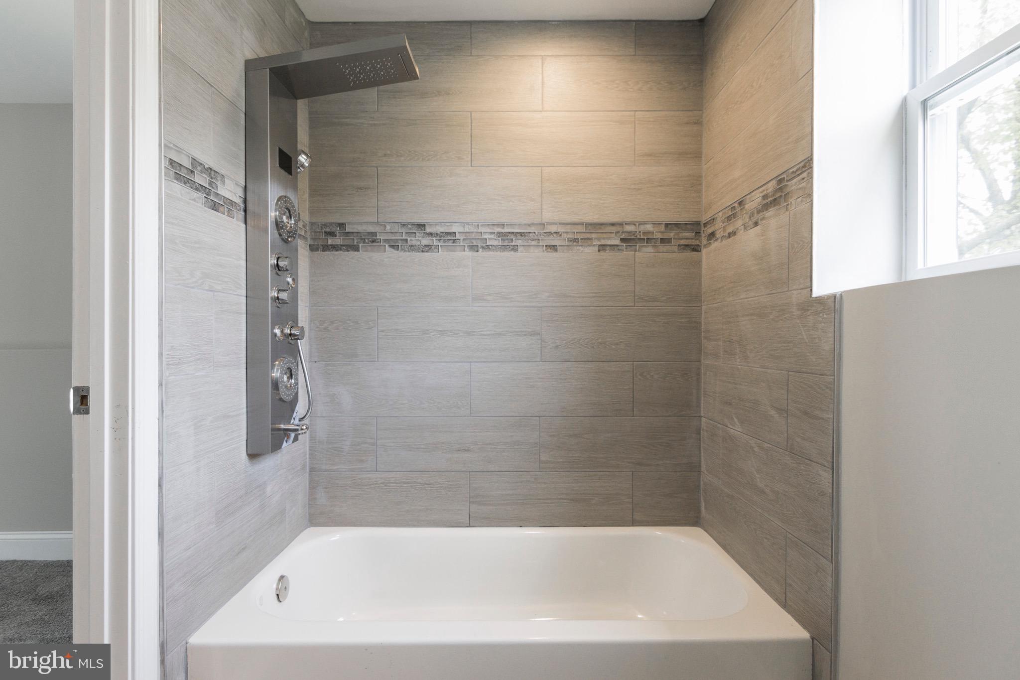 NEW NORTHWOOD - Residential