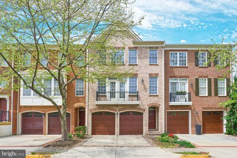 109 HERNDON MILL CIRCLE HERNDON VA 20170