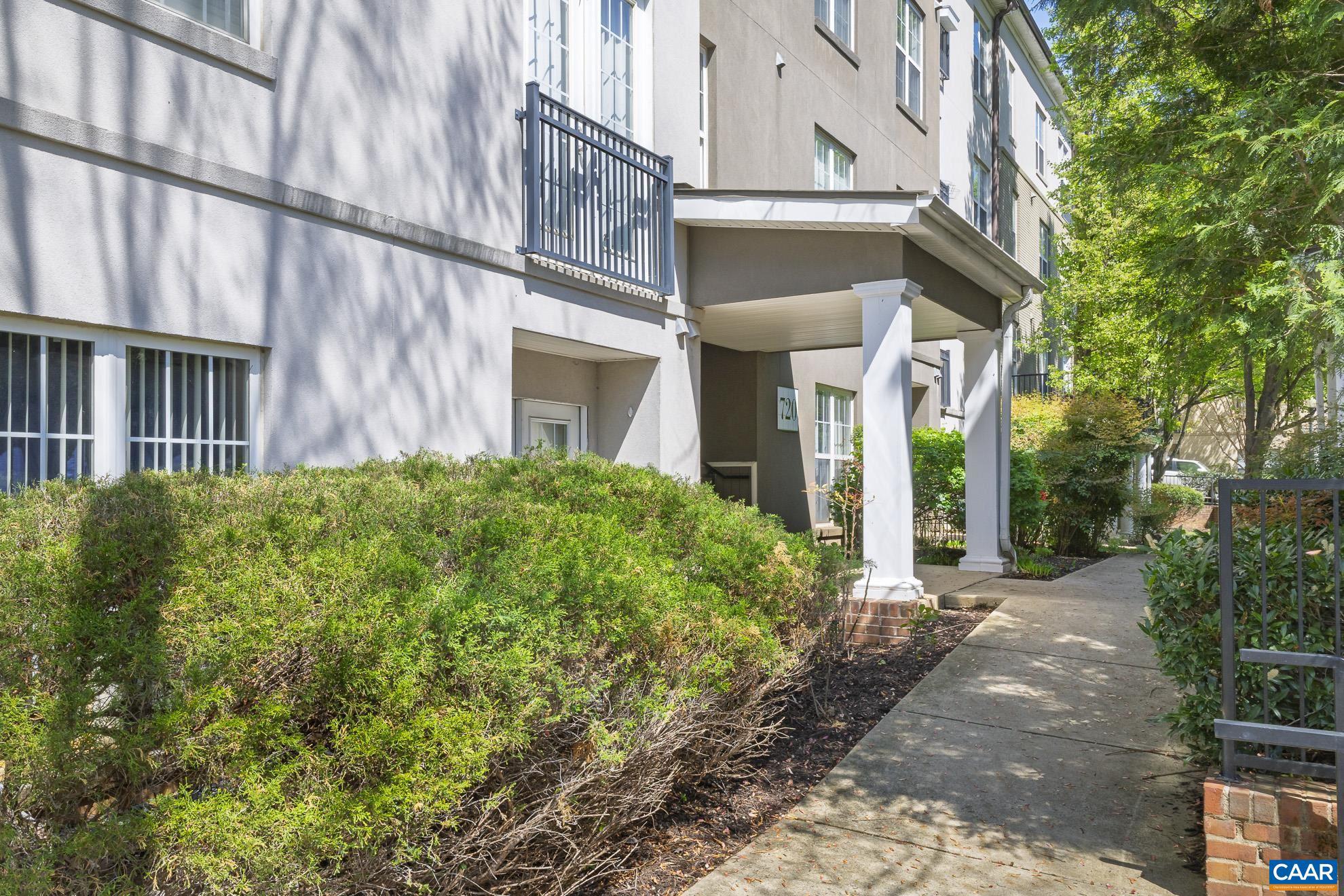 720 WALKER SQ 3D