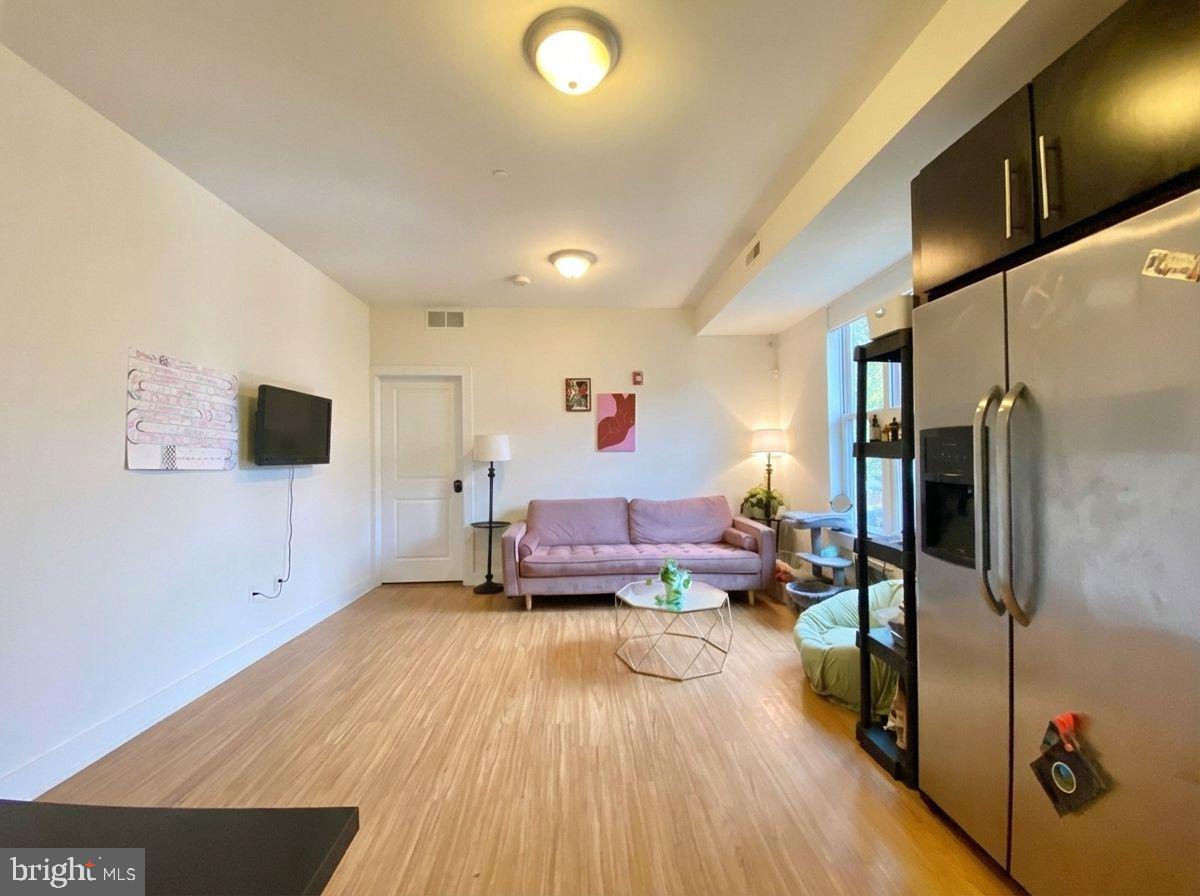 1622 W JEFFERSON STREET 2