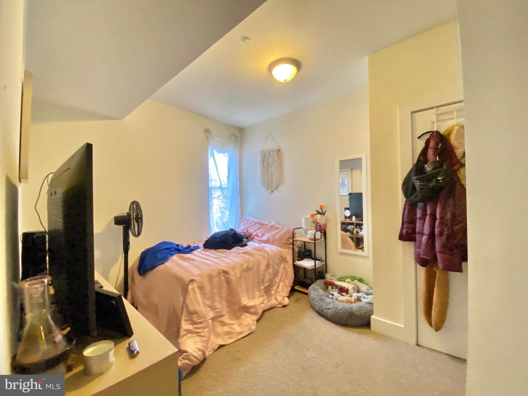 1622 W JEFFERSON STREET 2