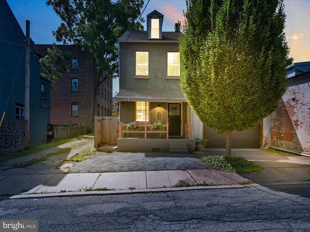 Photo of 338 W Grant Street, Lancaster, PA 17603 (MLS # PALA2053820)