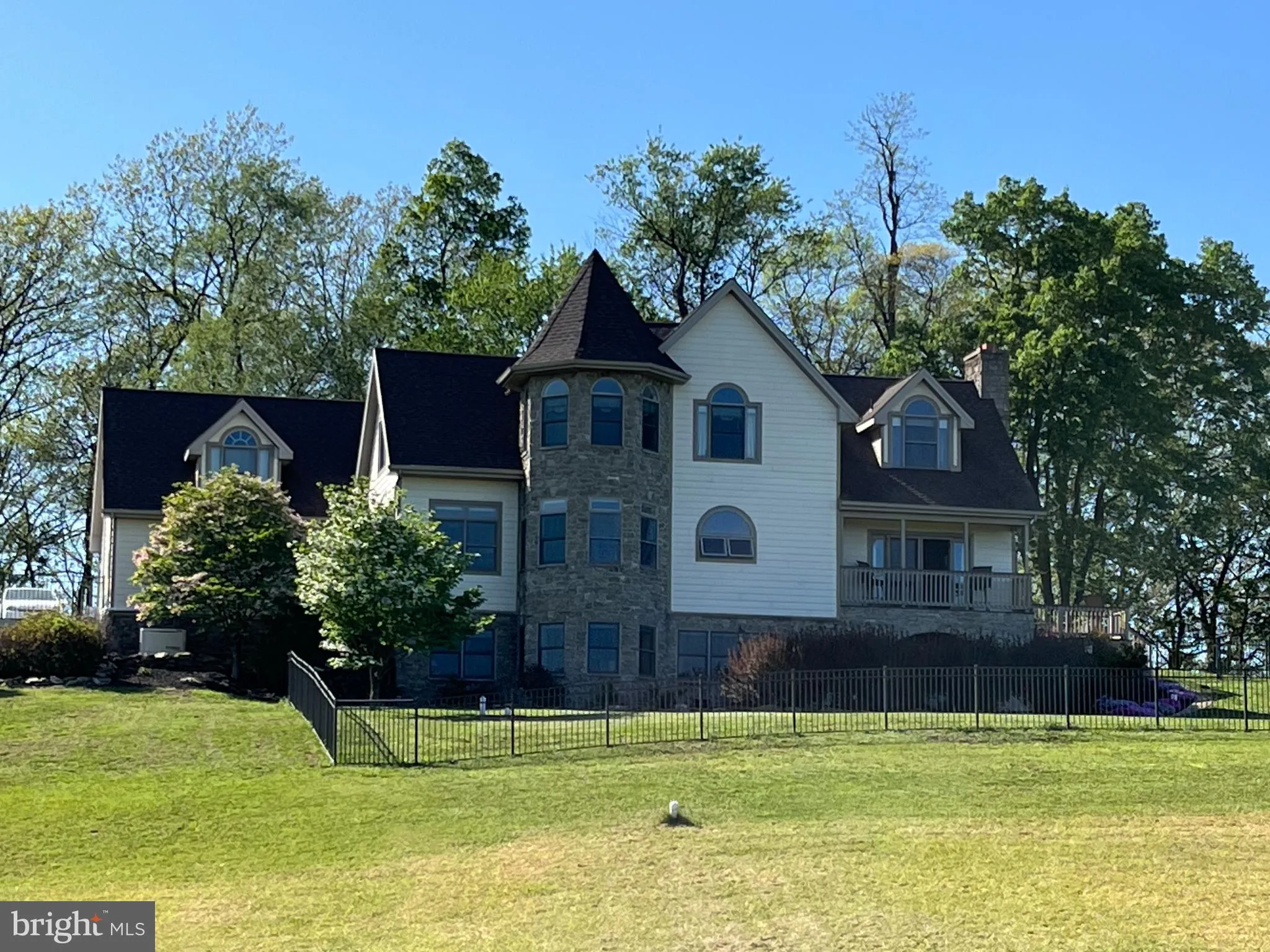 Wrightsville, Pennsylvania 17368, United States, 4 Bedrooms Bedrooms, ,4 BathroomsBathrooms,Residential,Pending,110447