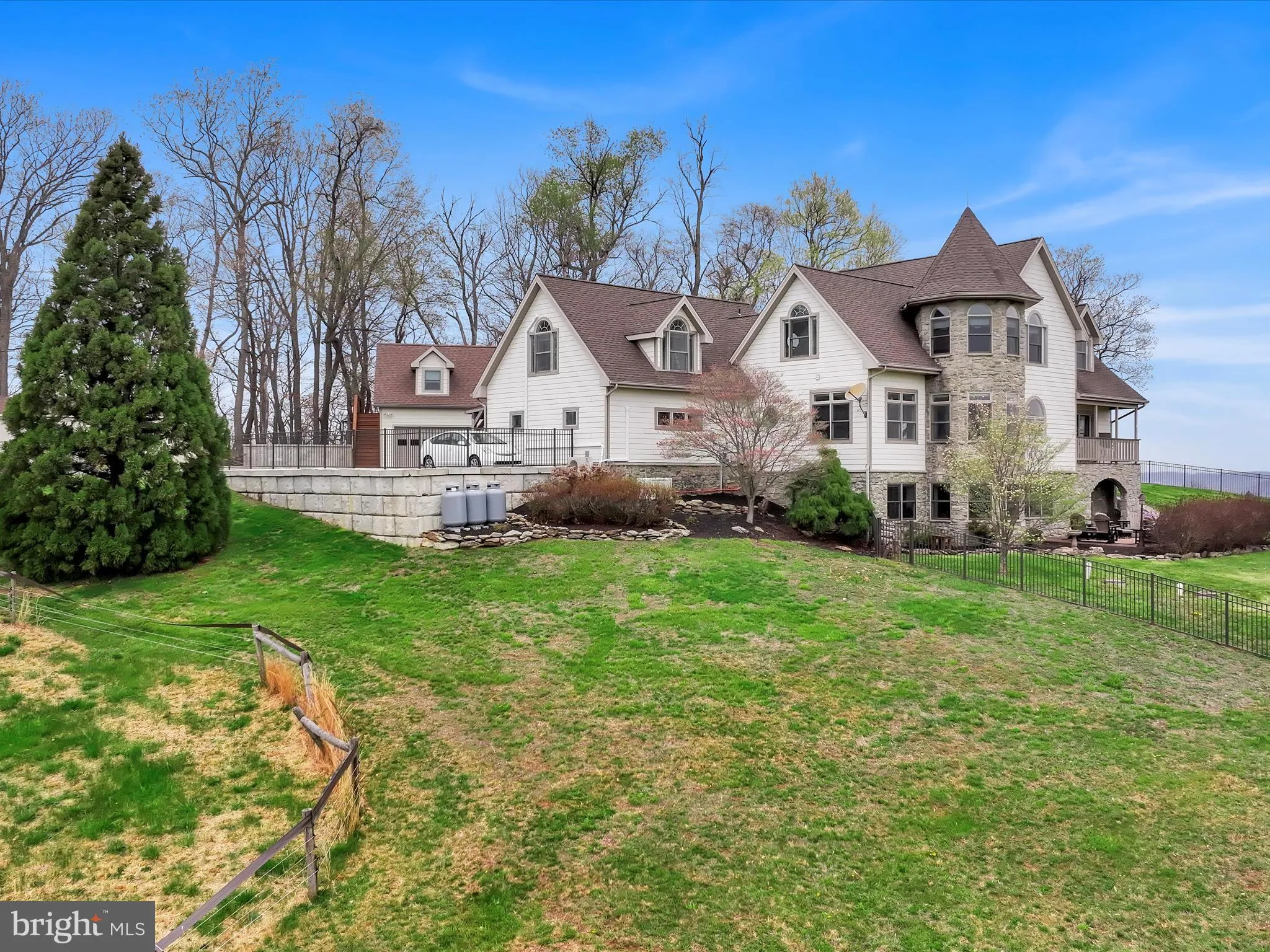 Wrightsville, Pennsylvania 17368, United States, 4 Bedrooms Bedrooms, ,4 BathroomsBathrooms,Residential,Pending,110447