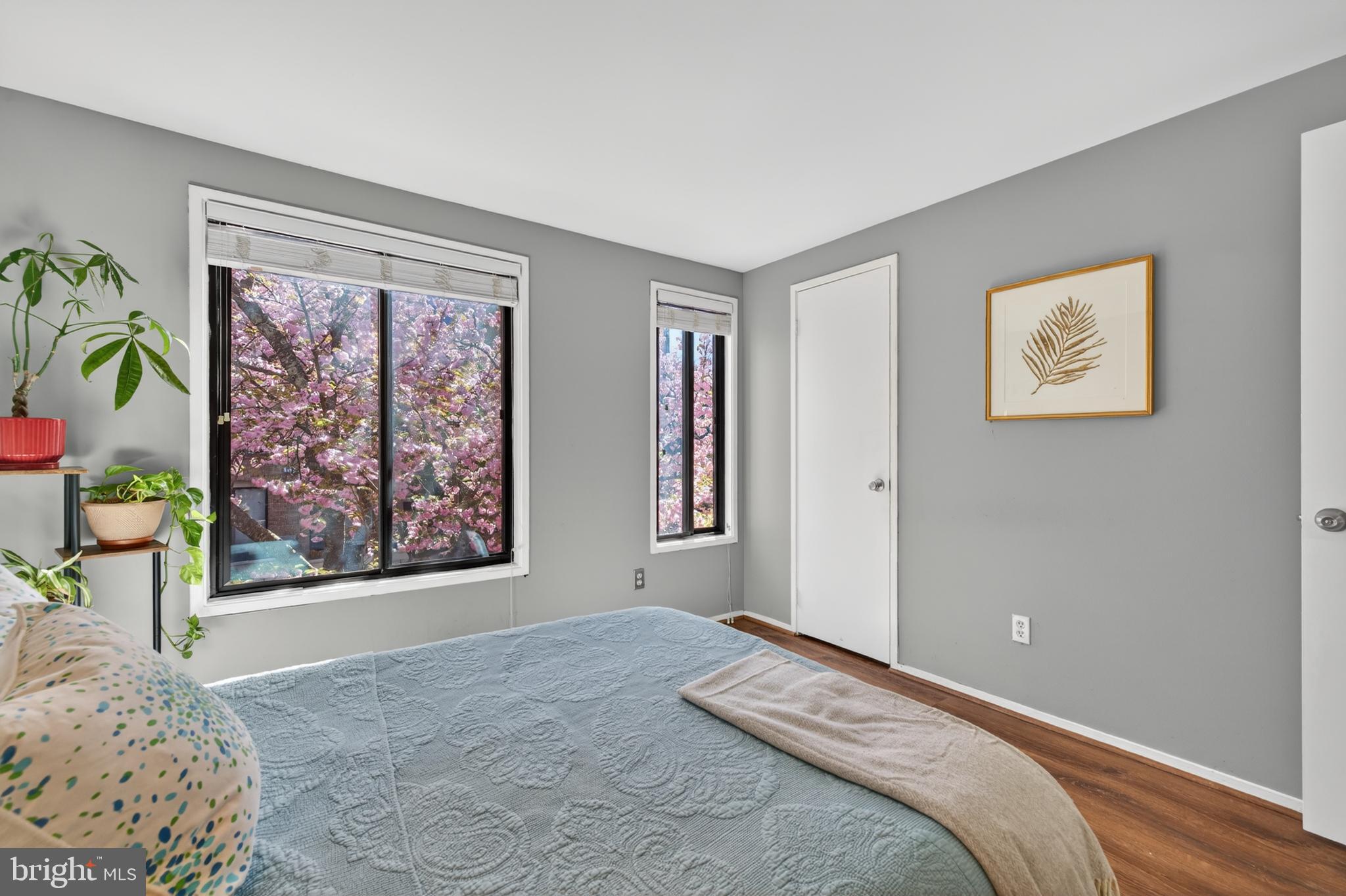 THOMAS CHOICE WEST - Residential