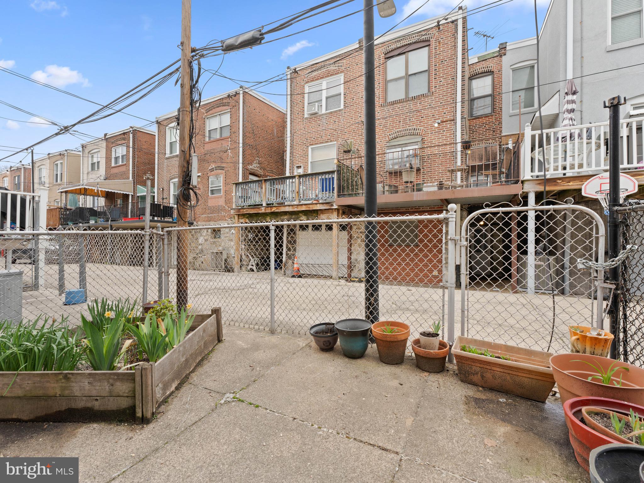 MARCONI PARK EAST - Residential