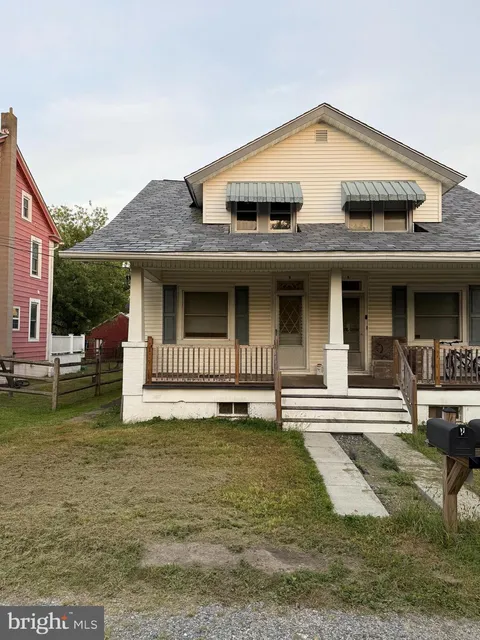 11 Eshbach Lane, Bechtelsville, PA MLS: PABK2063664