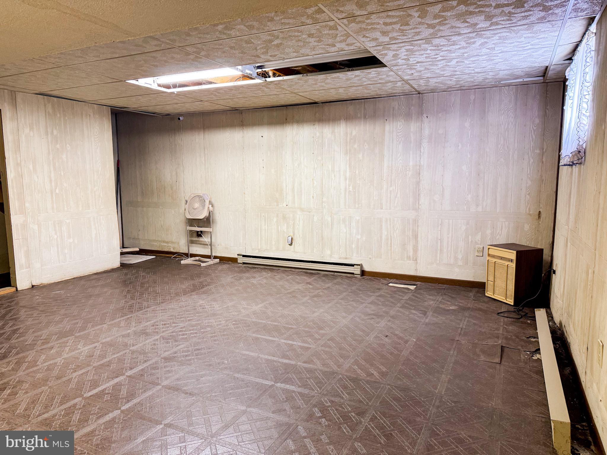 CRESAPTOWN - Residential