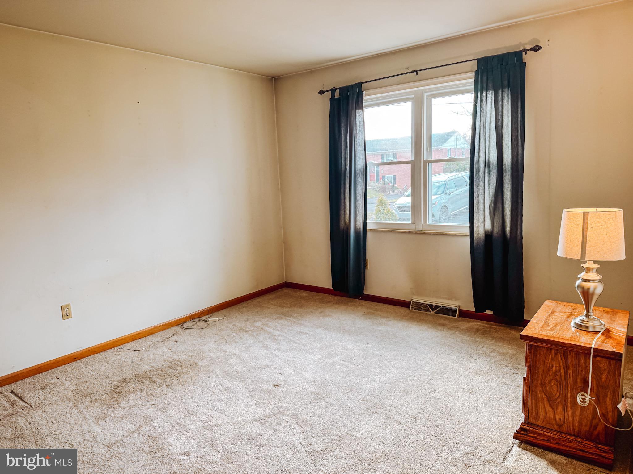 CRESAPTOWN - Residential