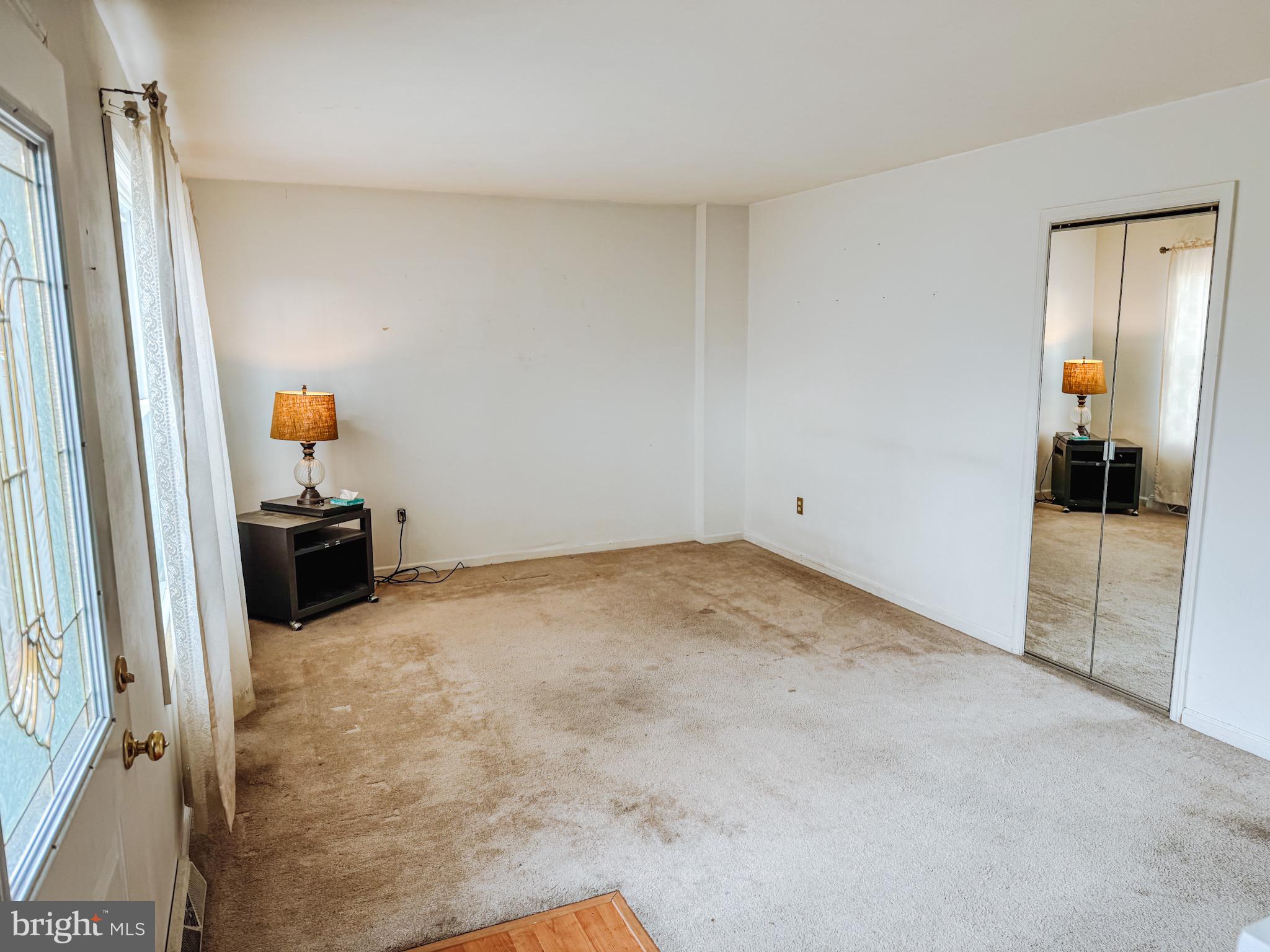 CRESAPTOWN - Residential