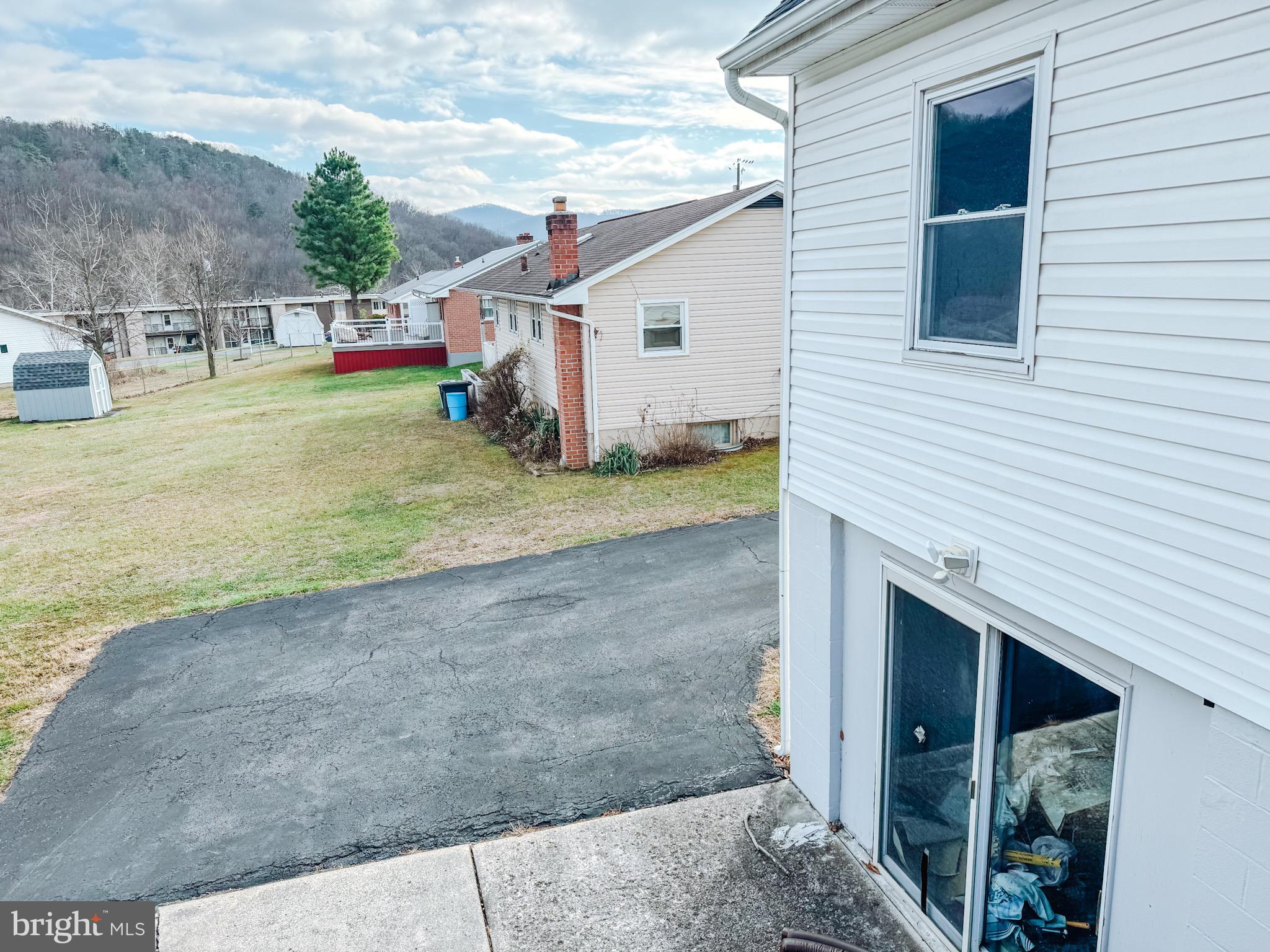 CRESAPTOWN - Residential