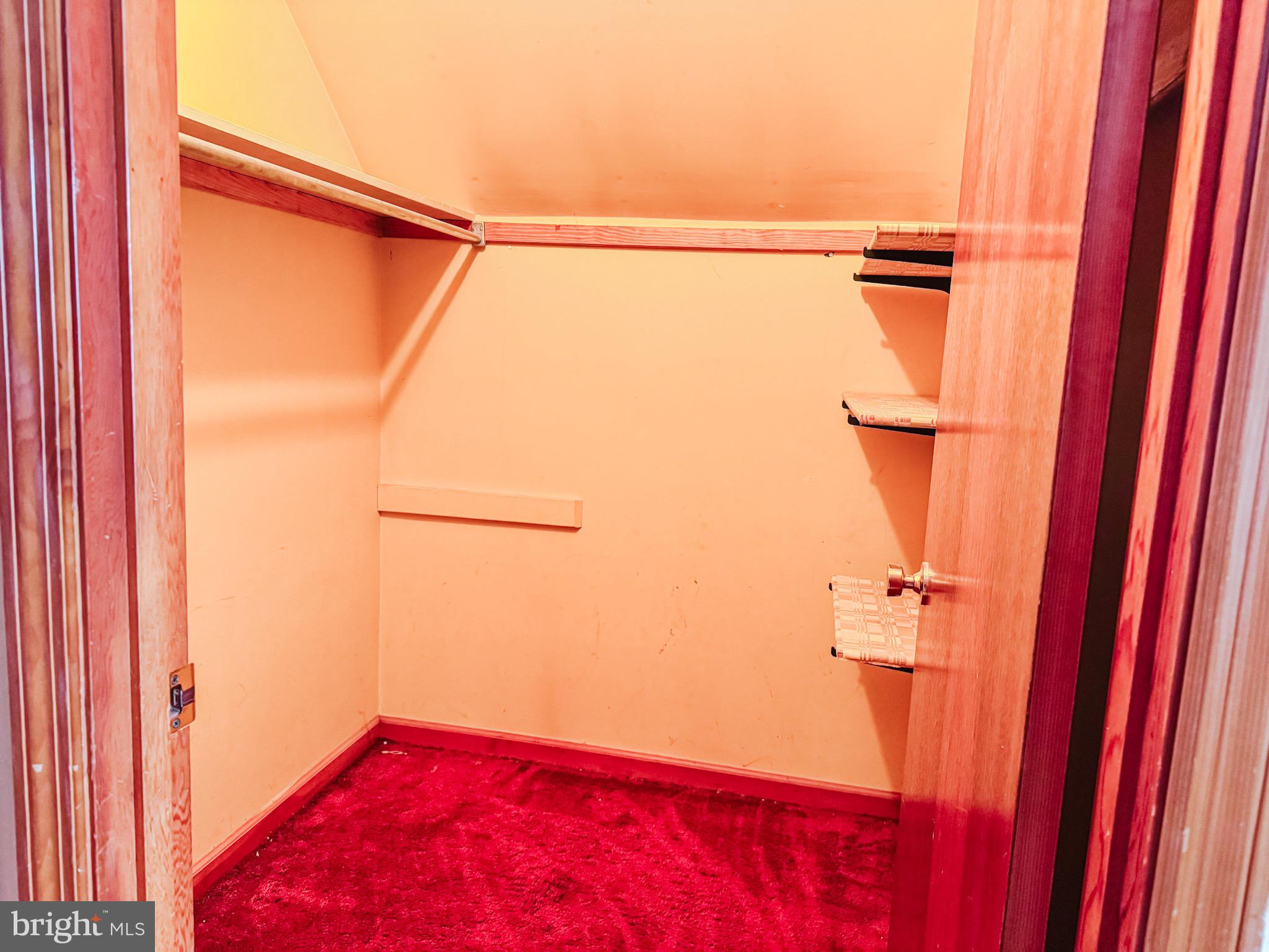 CRESAPTOWN - Residential