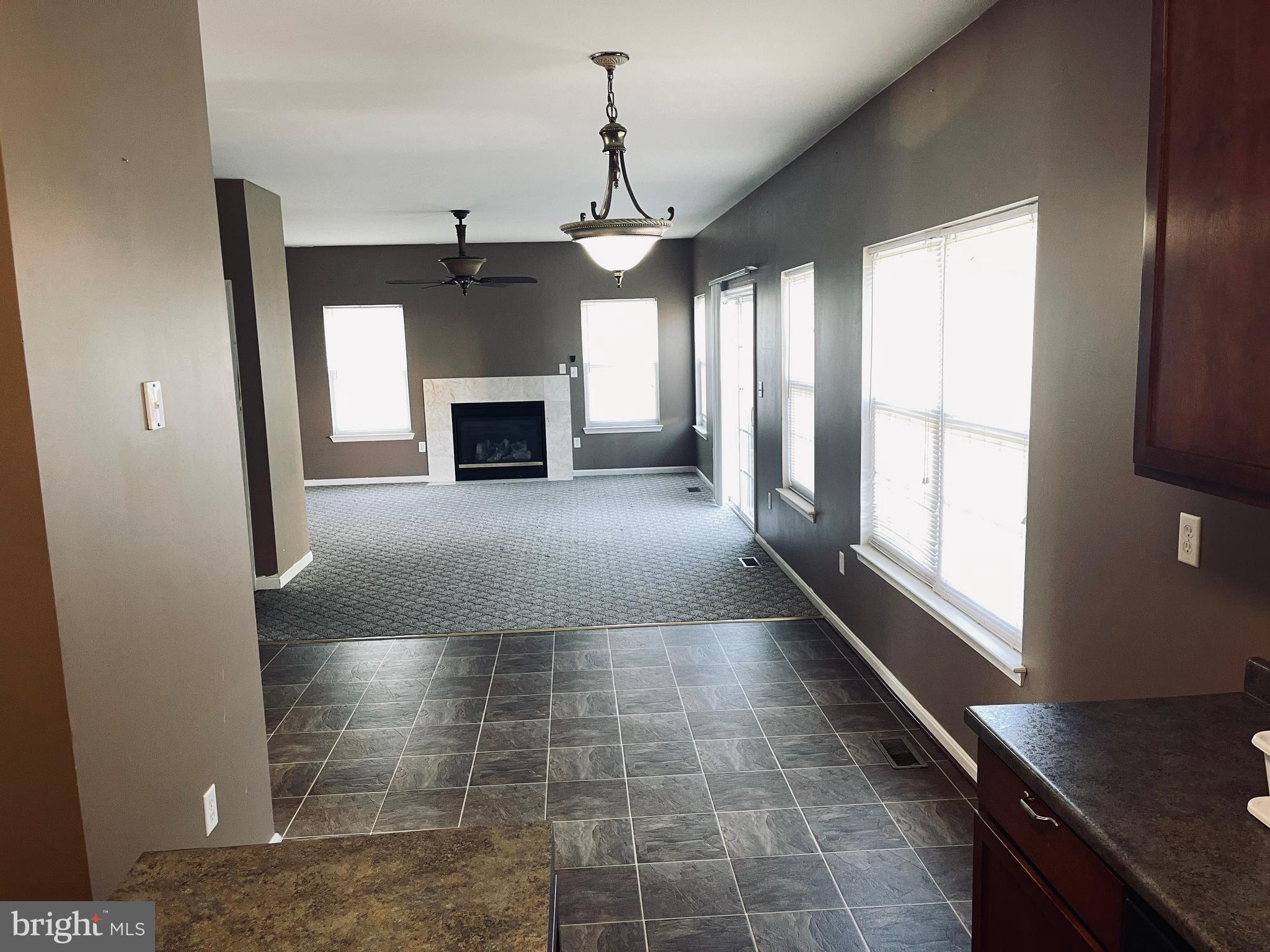 SUNRISE CEDARS - Residential