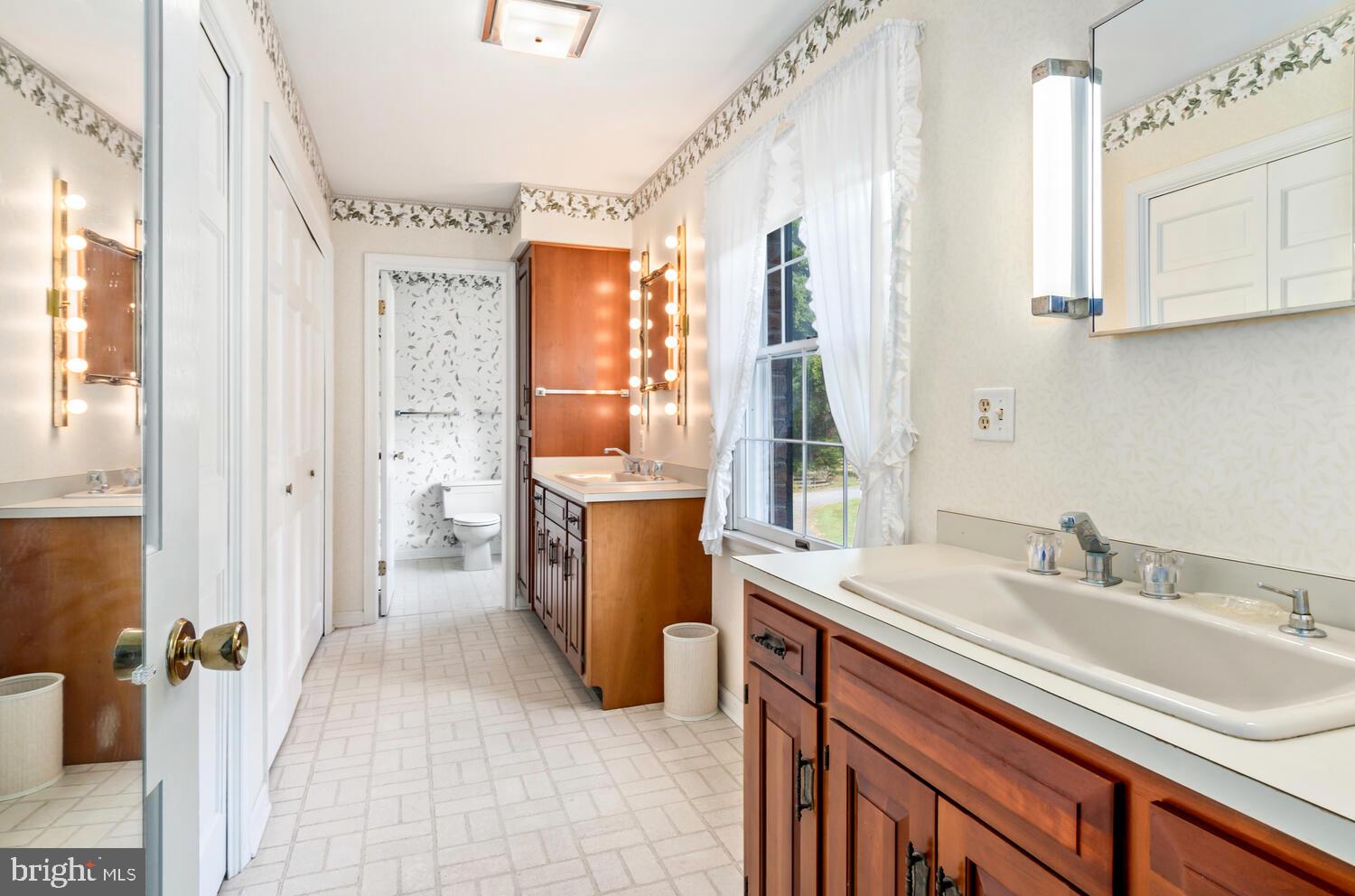 GREAT OAK - Residential