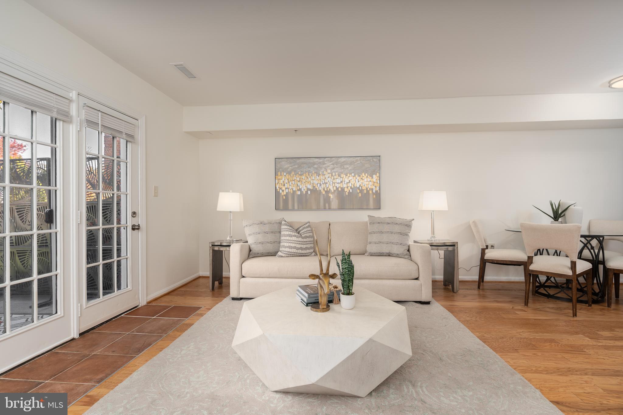 CLEVELAND PARK - Residential