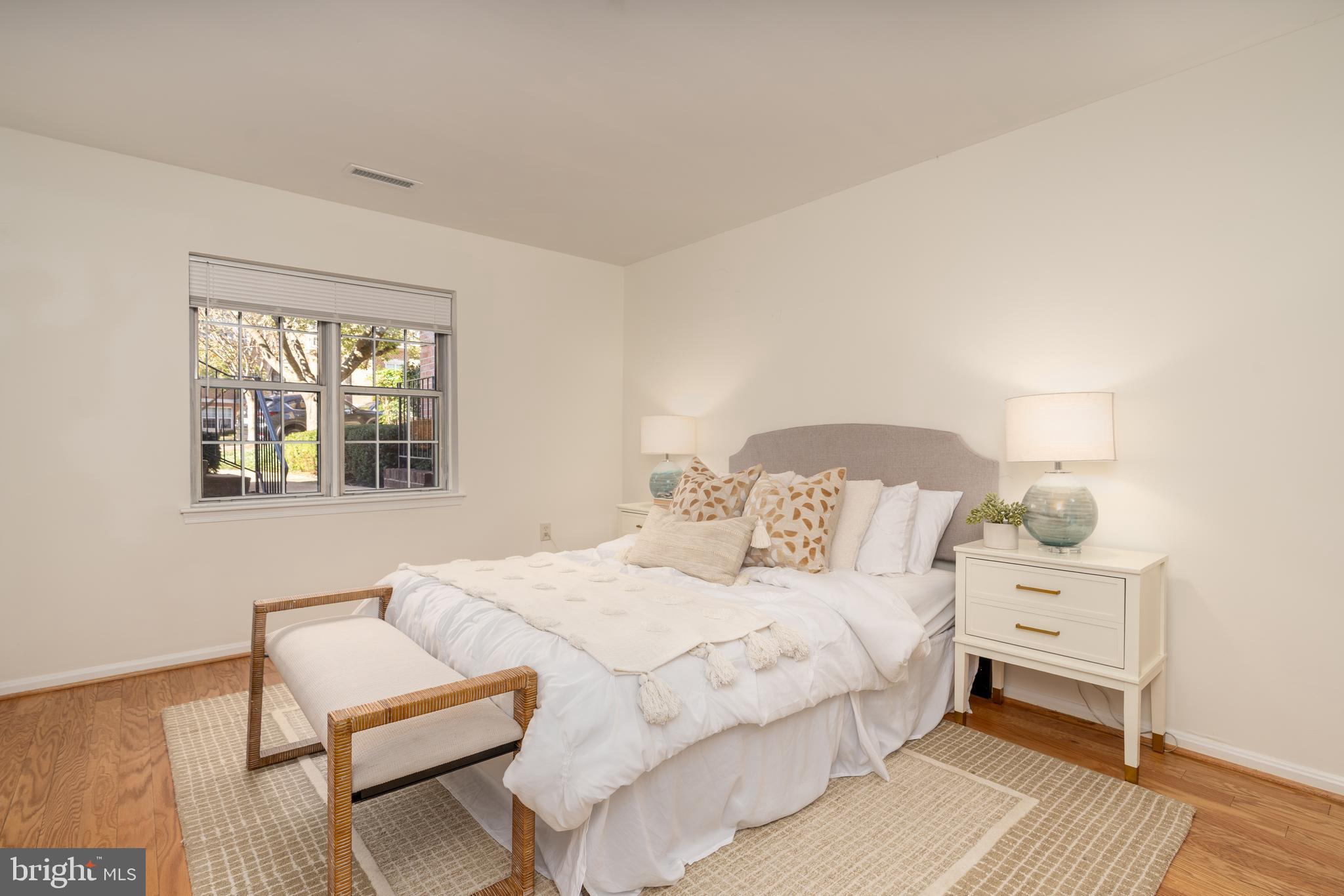 CLEVELAND PARK - Residential