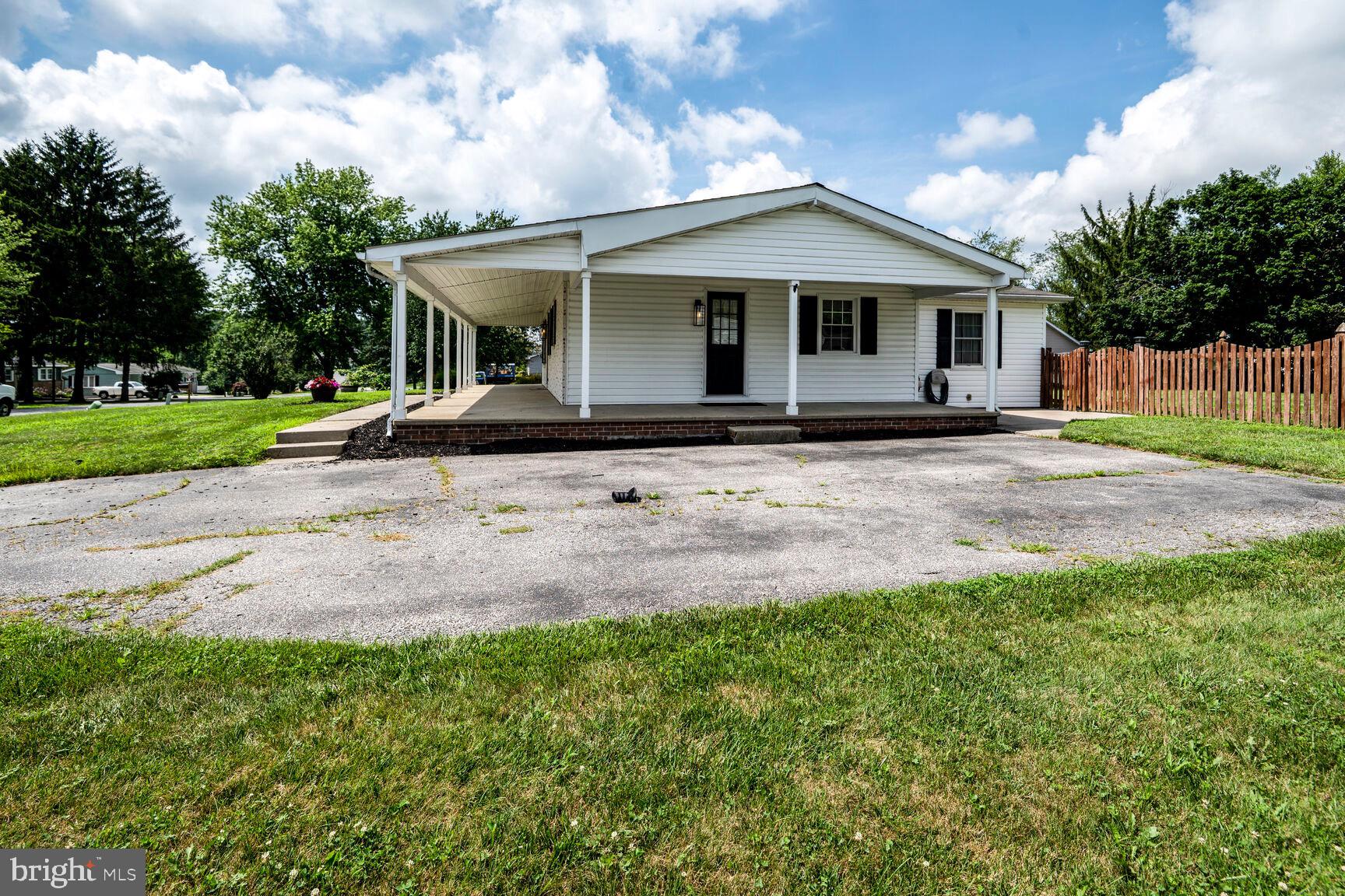 4705 WARNER DRIVE