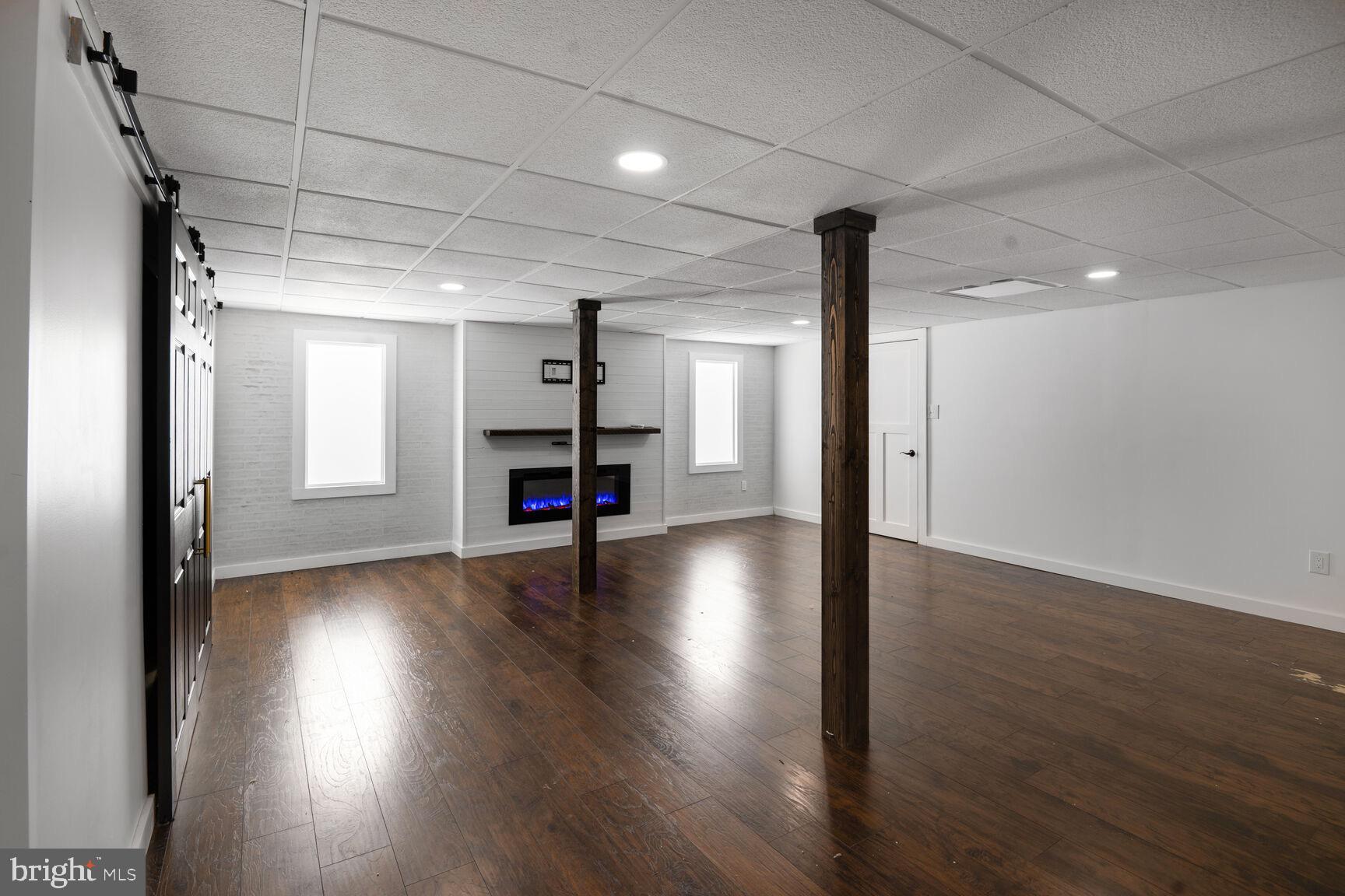 VALLEY VIEW - Residential