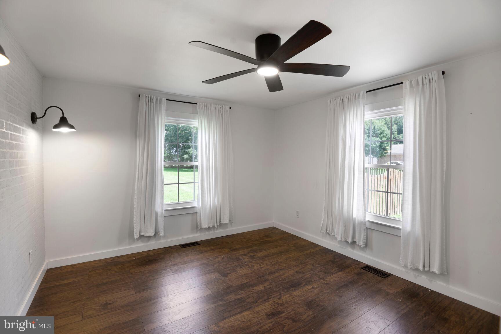 VALLEY VIEW - Residential