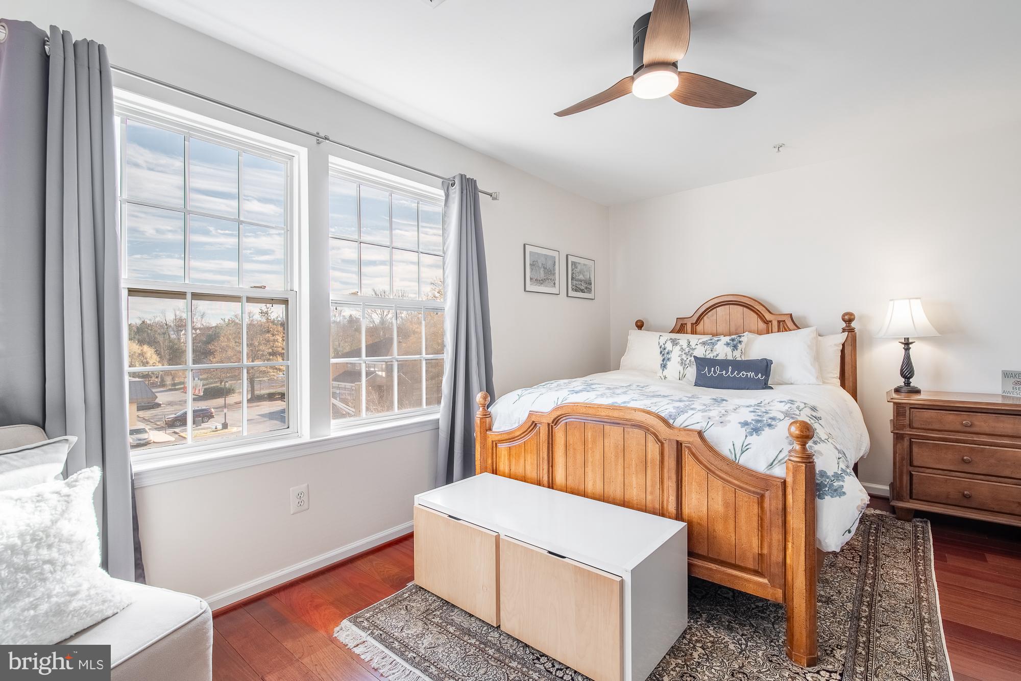 HUNTINGTON GROVE - Residential