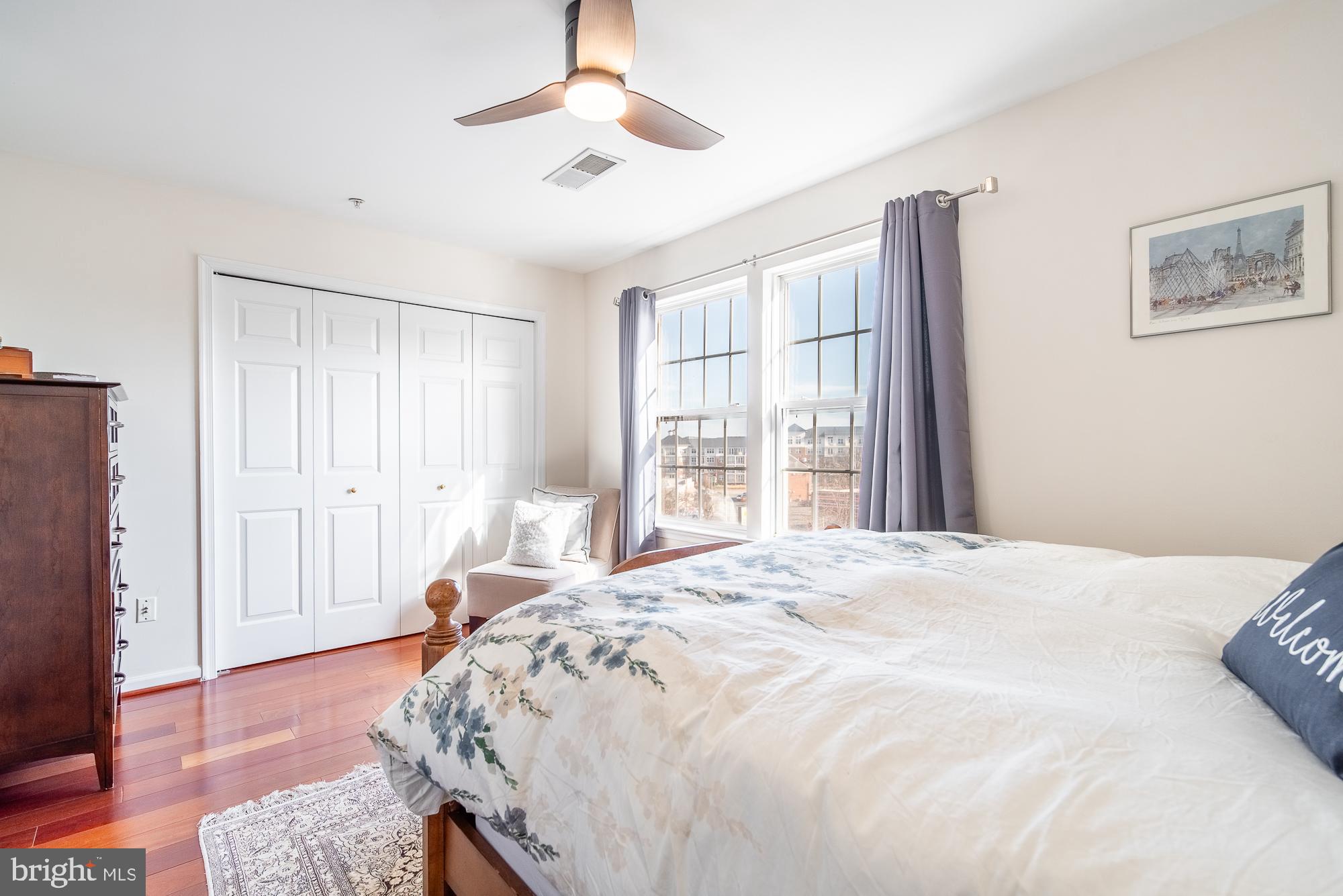 HUNTINGTON GROVE - Residential