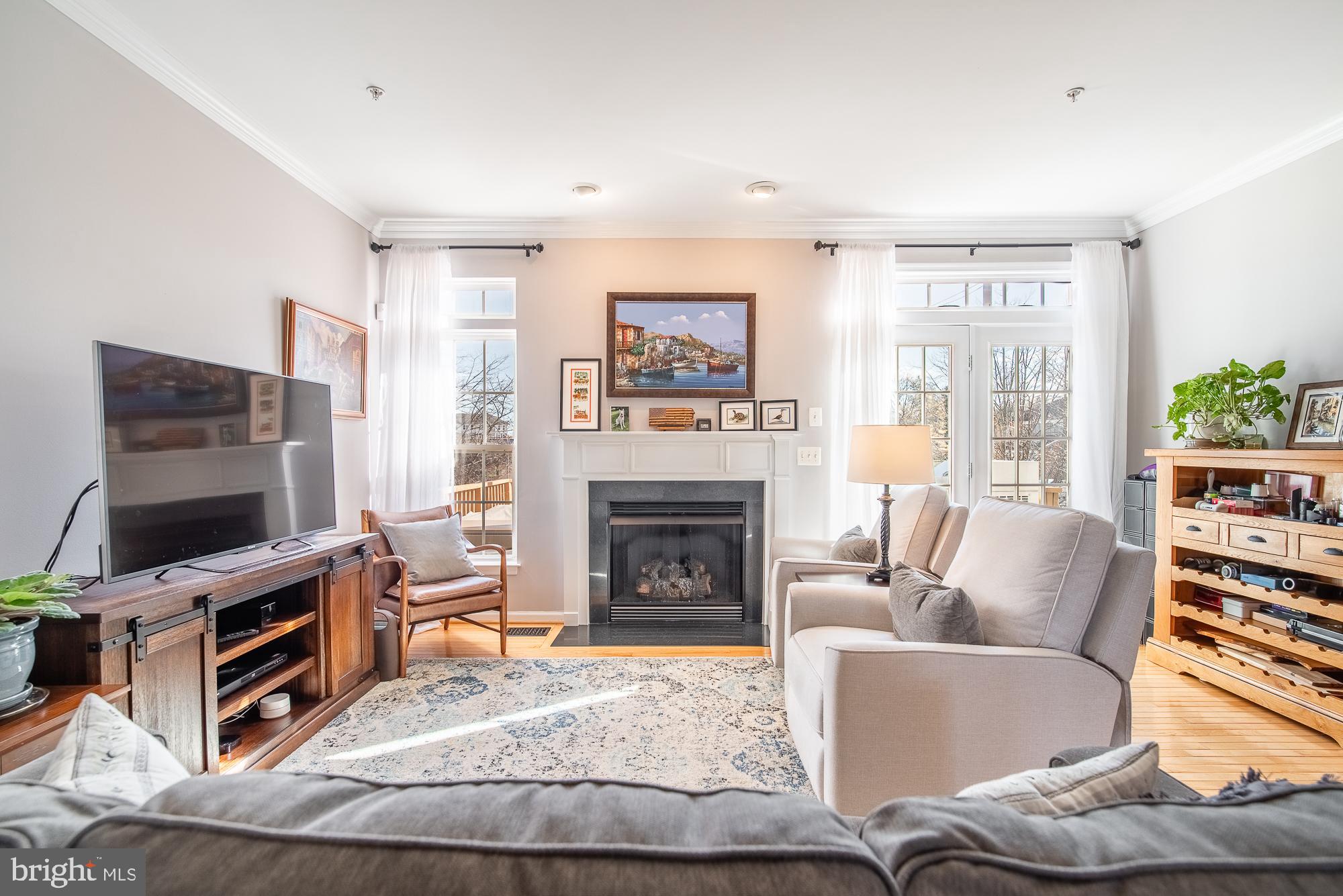 HUNTINGTON GROVE - Residential