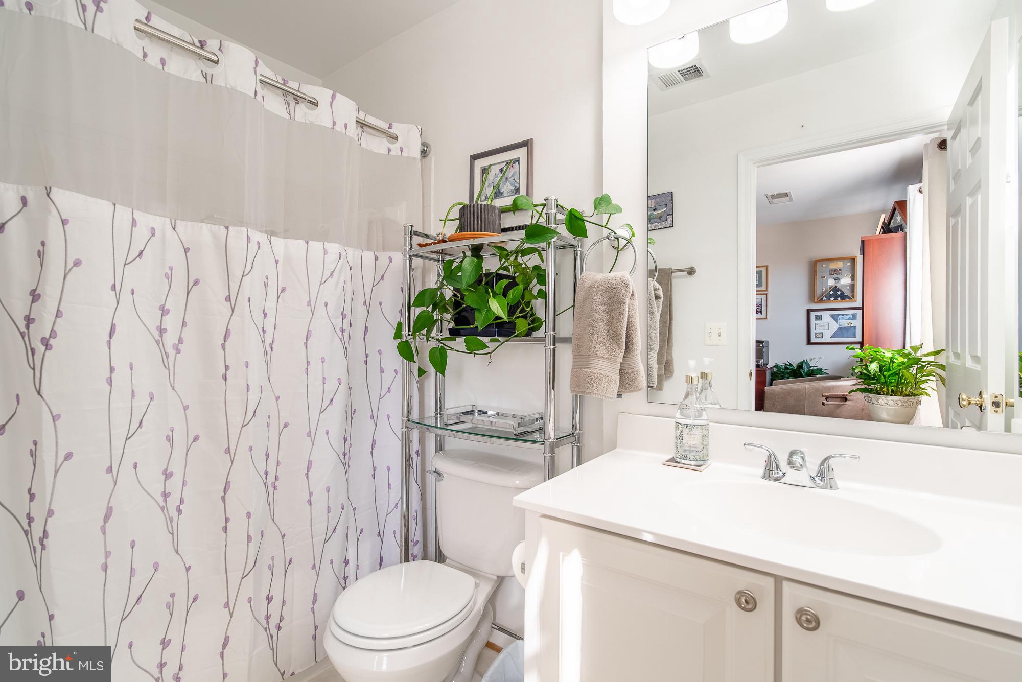 HUNTINGTON GROVE - Residential