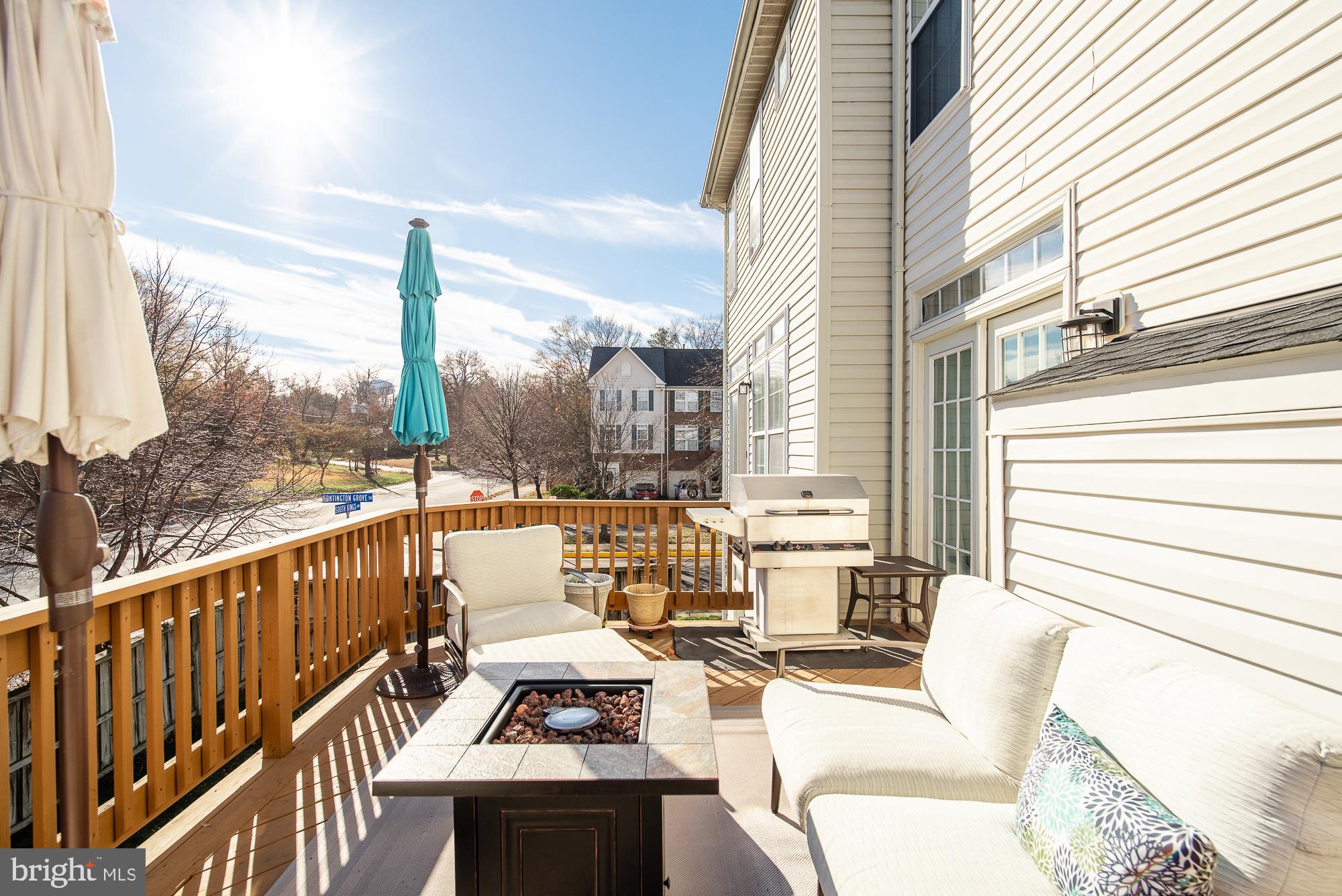 HUNTINGTON GROVE - Residential