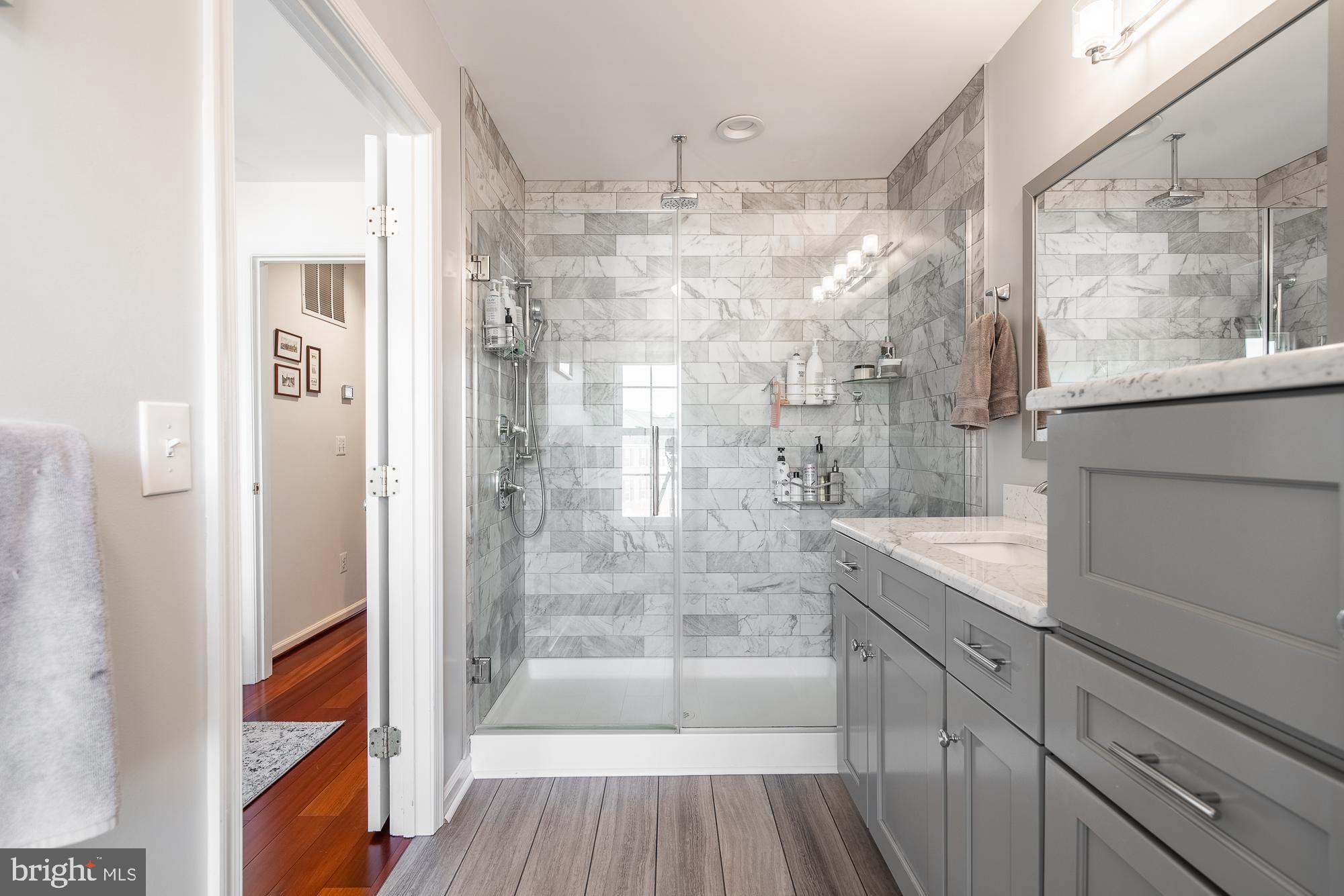 HUNTINGTON GROVE - Residential