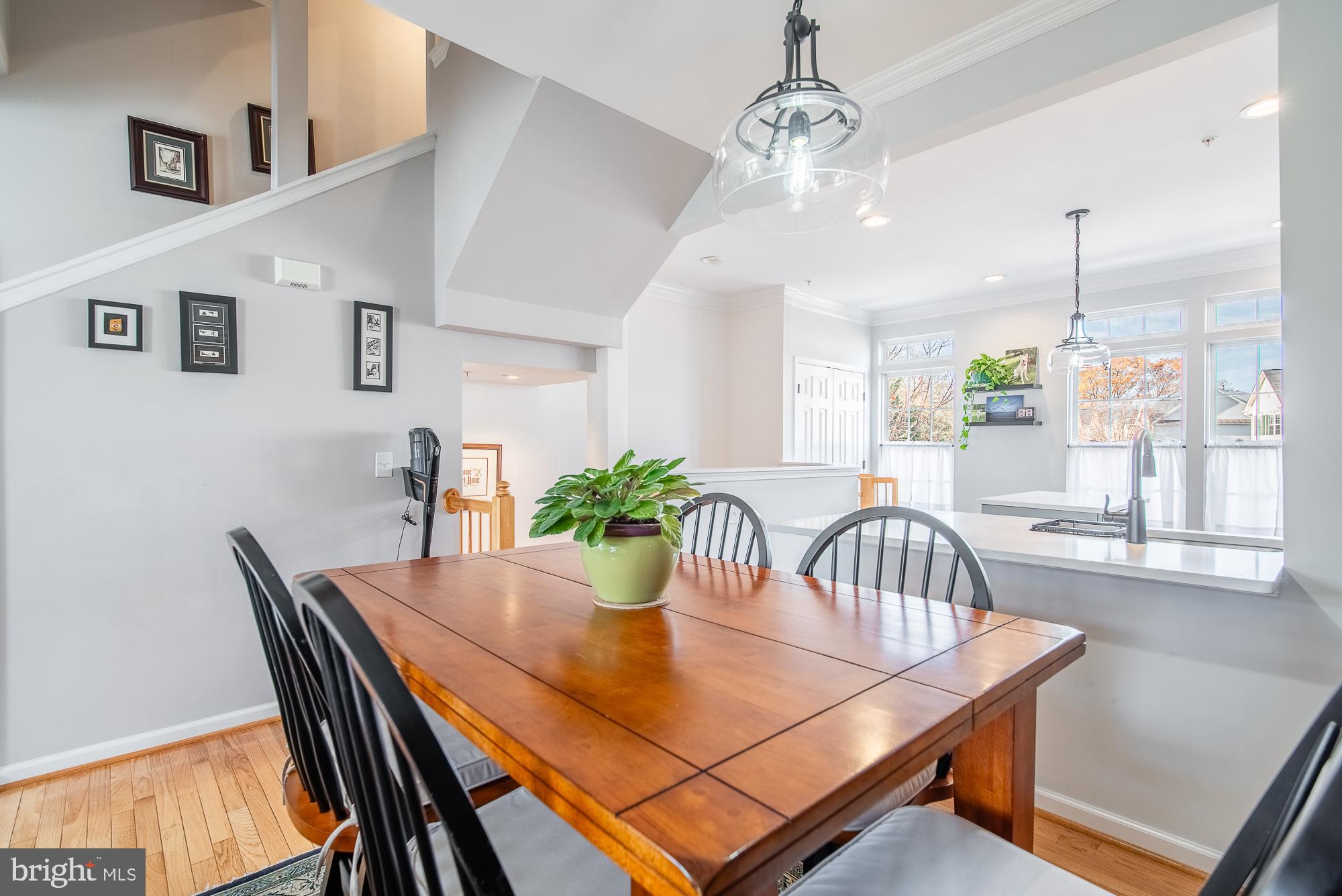 HUNTINGTON GROVE - Residential