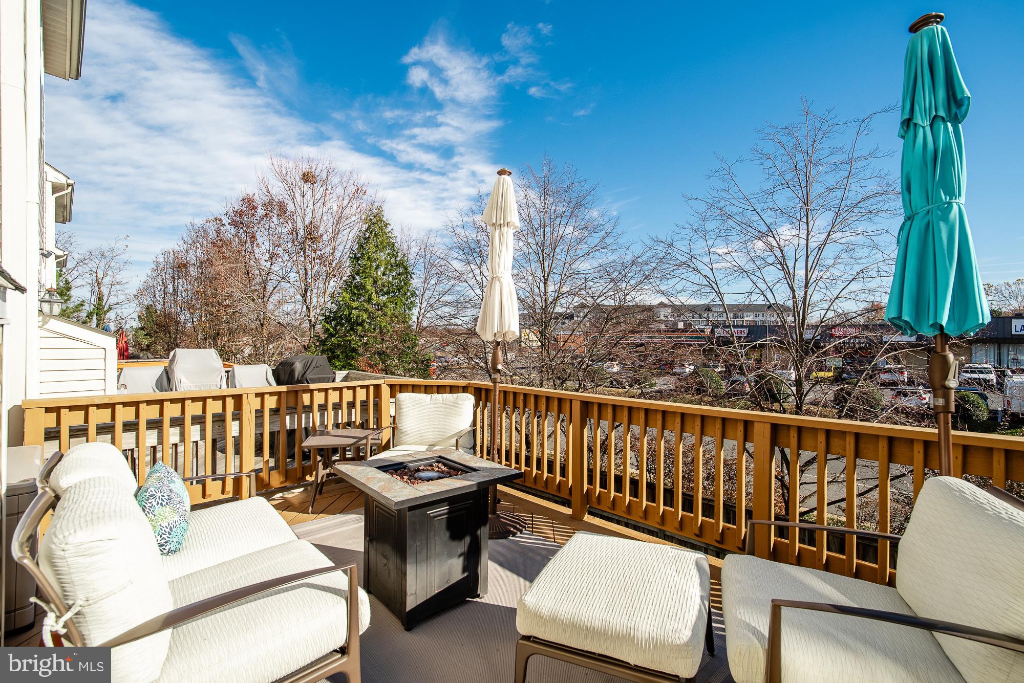 HUNTINGTON GROVE - Residential