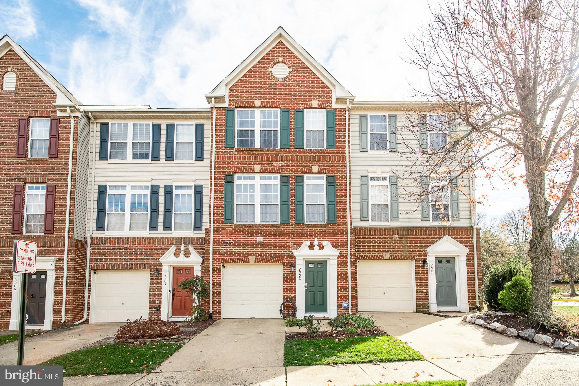 HUNTINGTON GROVE - Residential