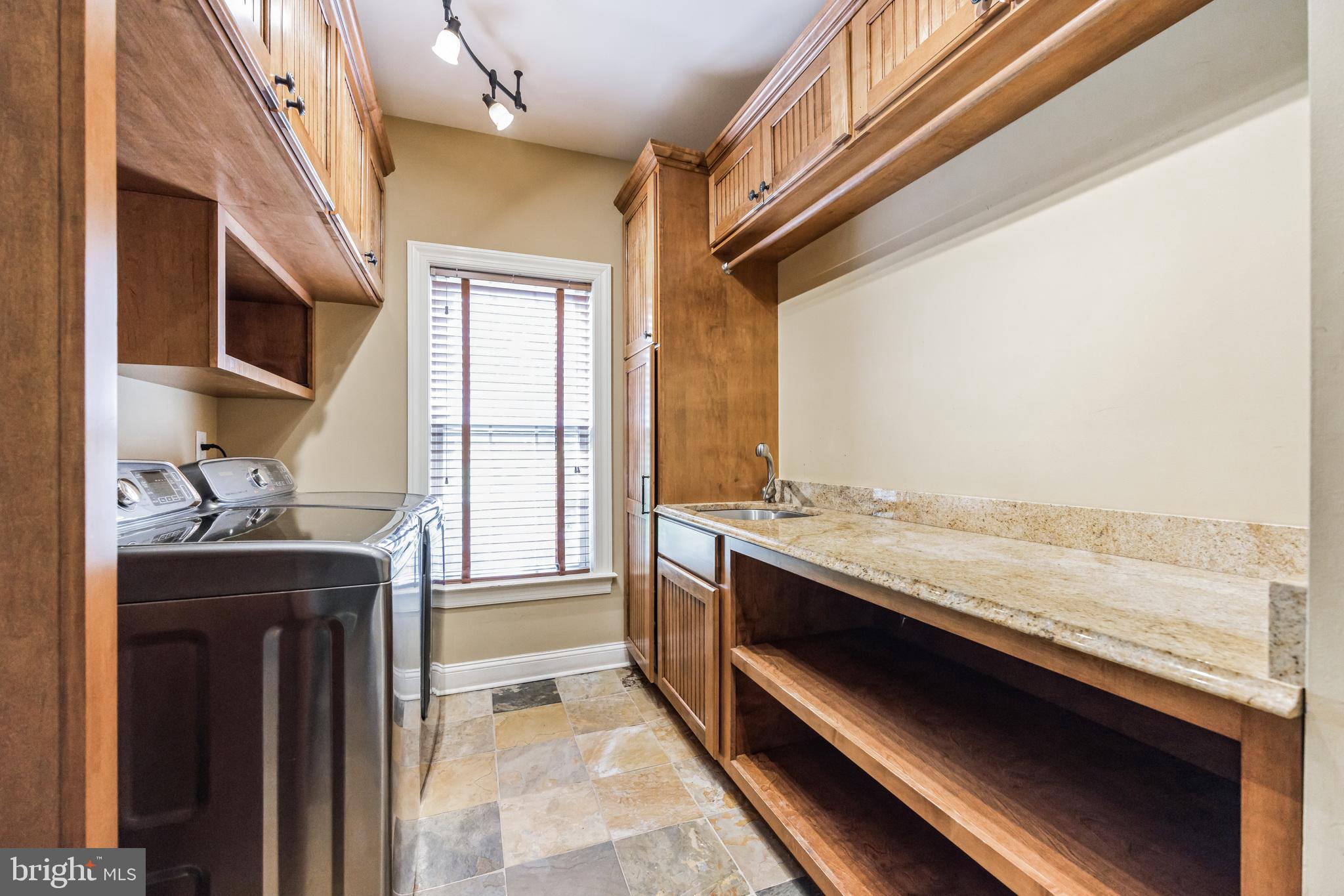 AFTON CREST - Residential