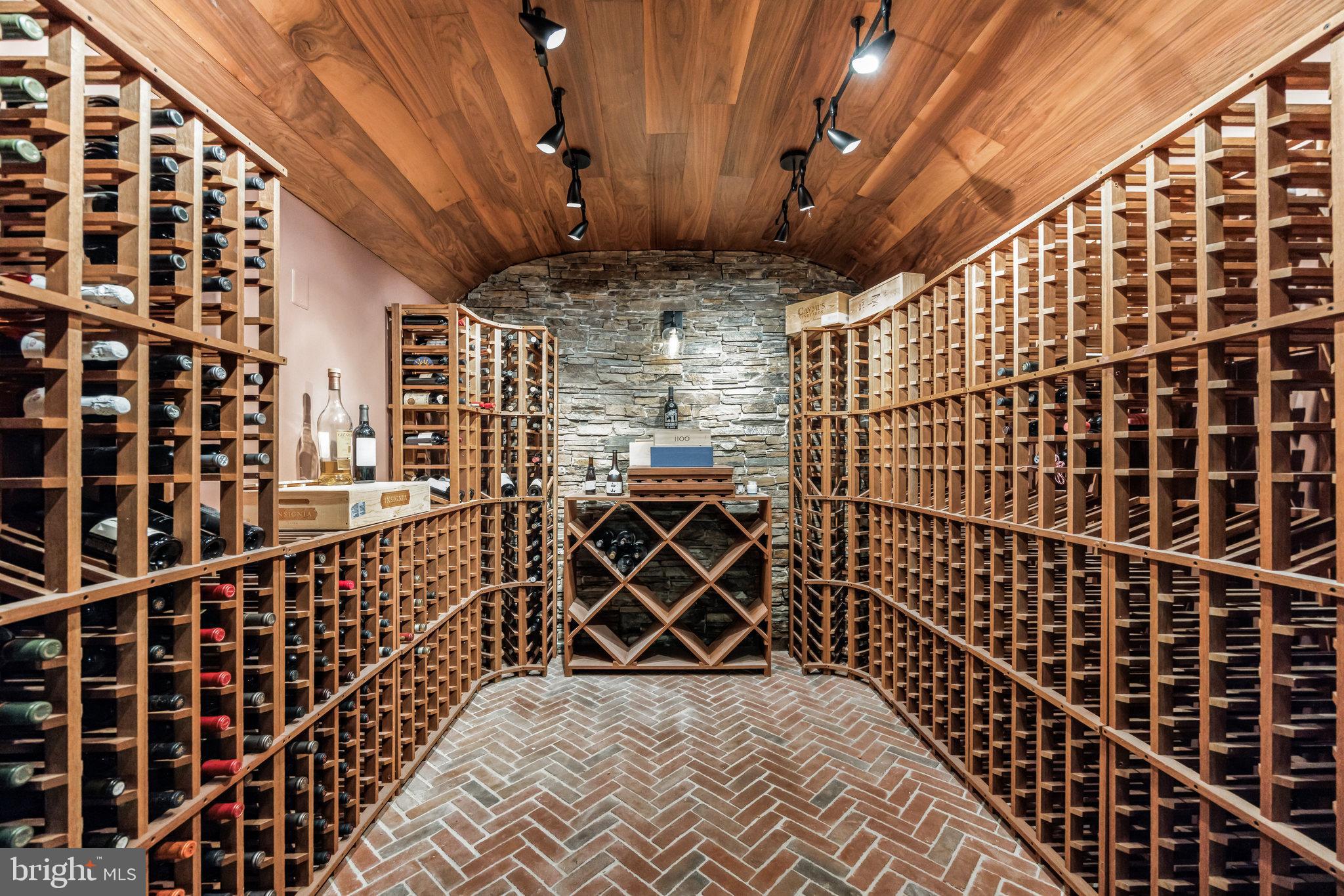 AFTON CREST - Residential