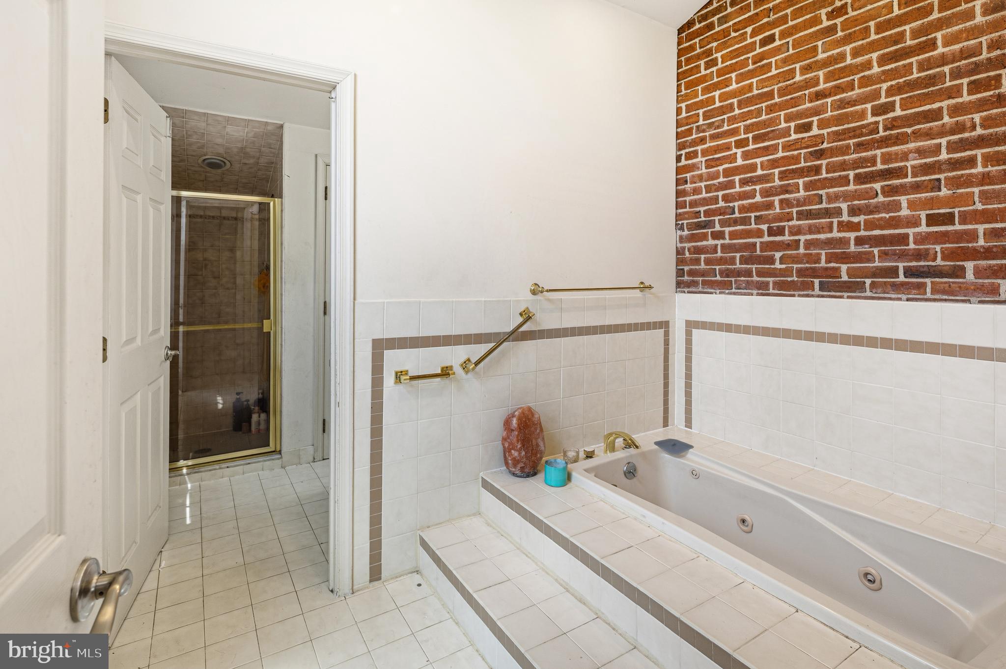 DREXEL HILL - Residential