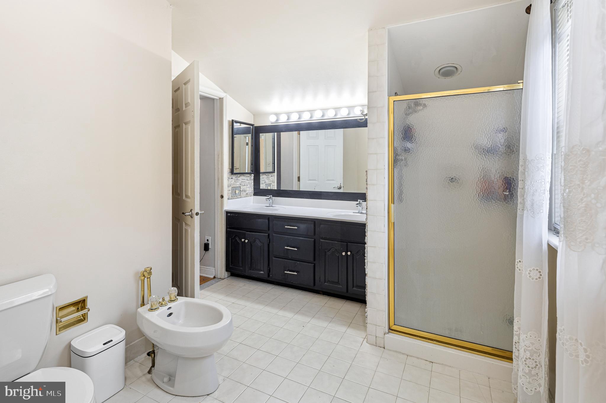 DREXEL HILL - Residential