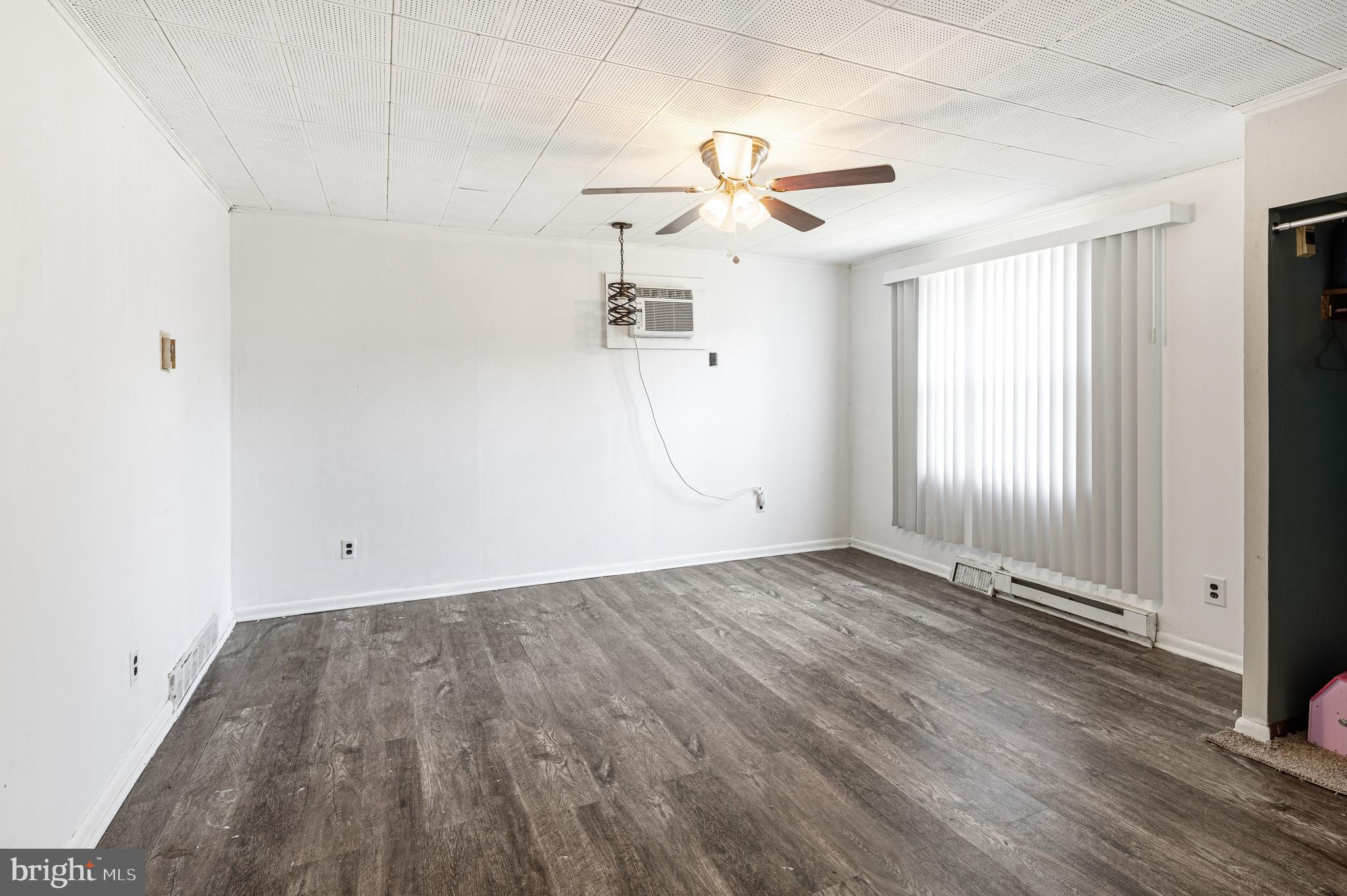 DREXEL HILL - Residential