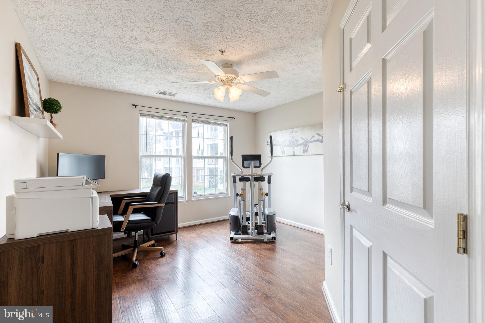 PINEY ORCHARD - Residential