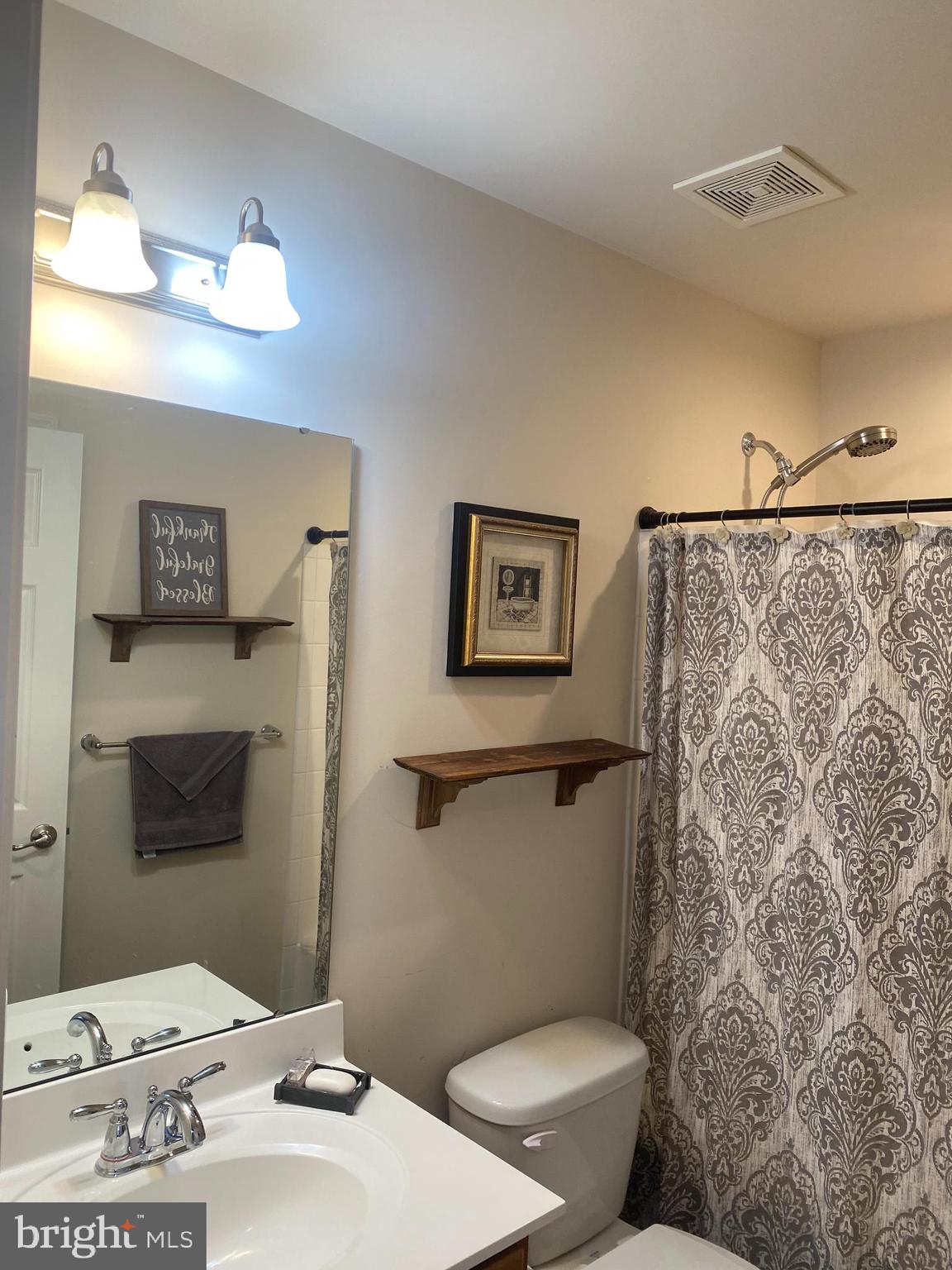 BROOKFIELD - Residential