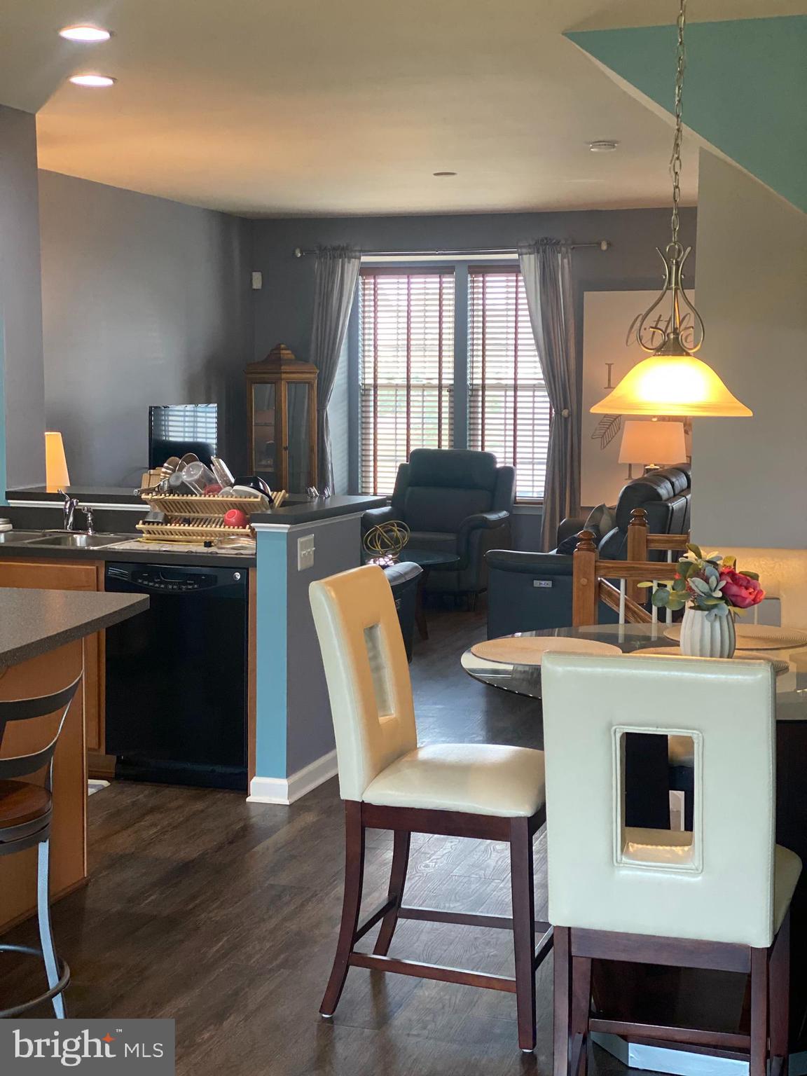 BROOKFIELD - Residential