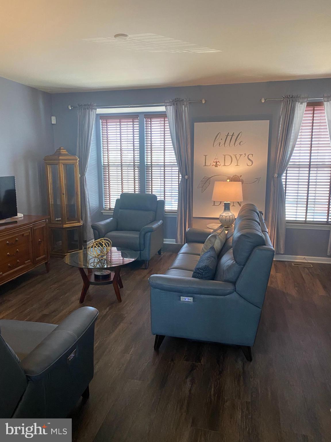 BROOKFIELD - Residential