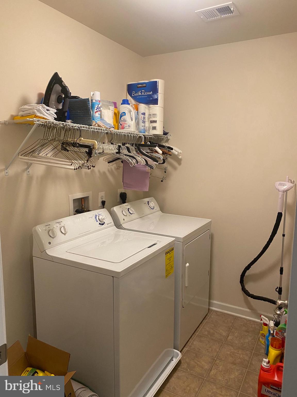 BROOKFIELD - Residential