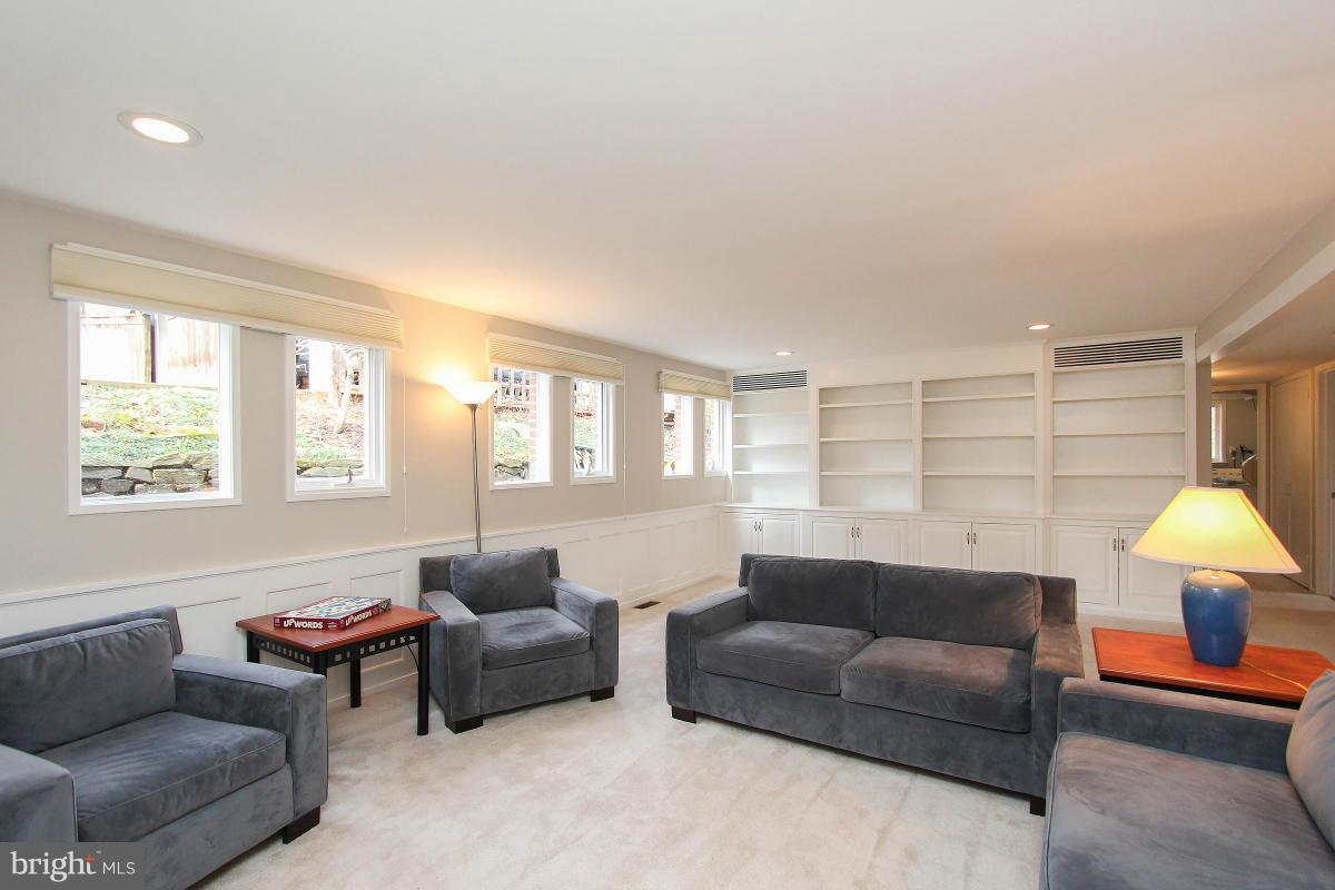 TIMBERWOOD OF POTOMAC - Residential