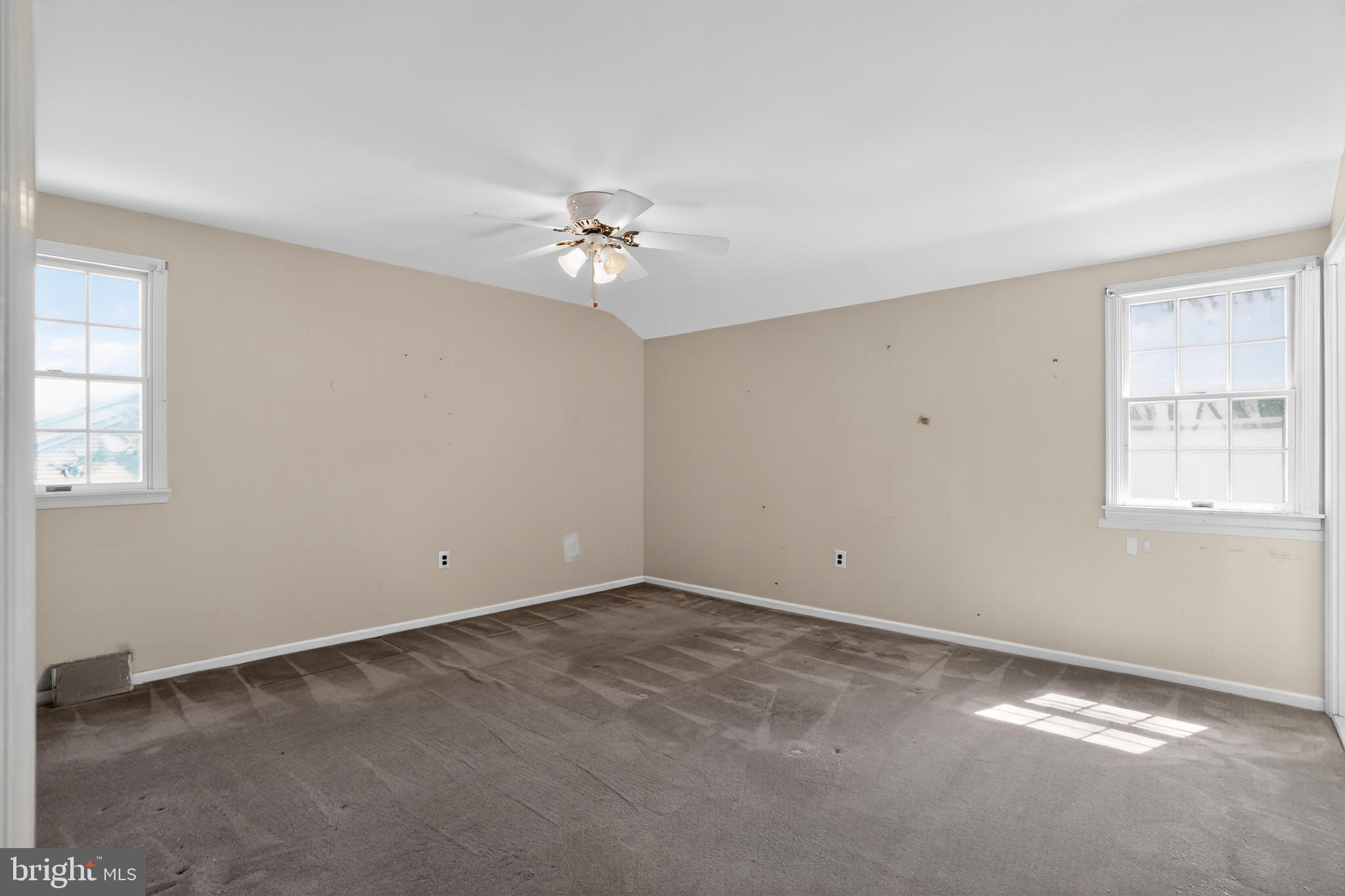 WILLOW GREENE - Residential