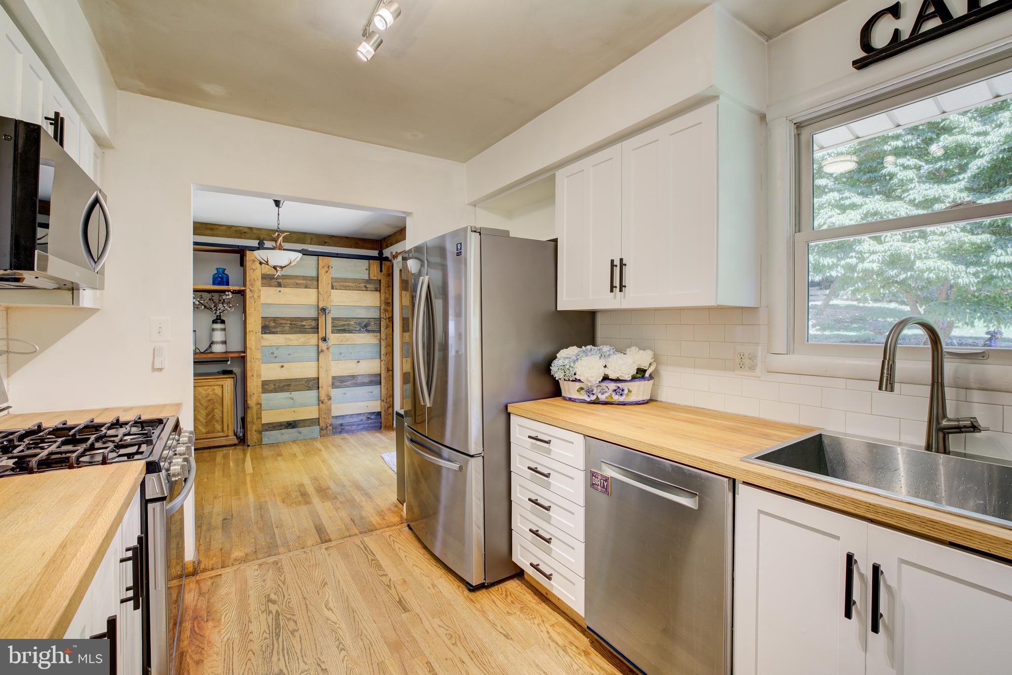 11408 ORLEANS WAY