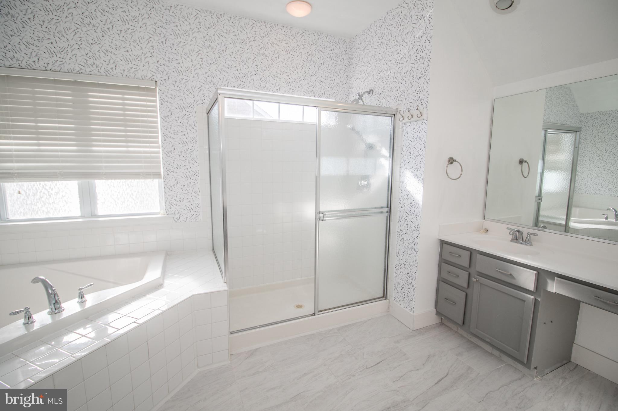 ELIZABETH HILLS PHASE 1 - Residential