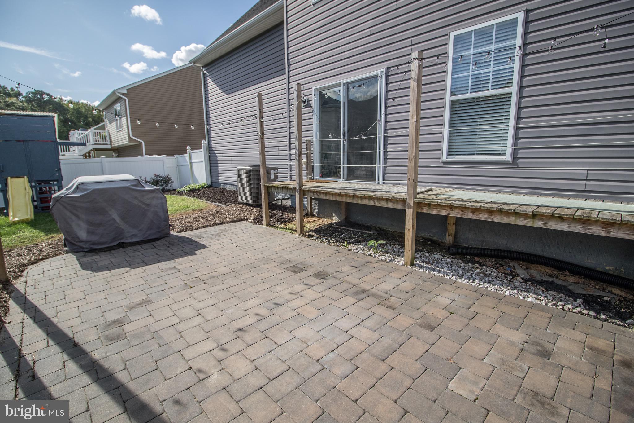 ELIZABETH HILLS PHASE 1 - Residential