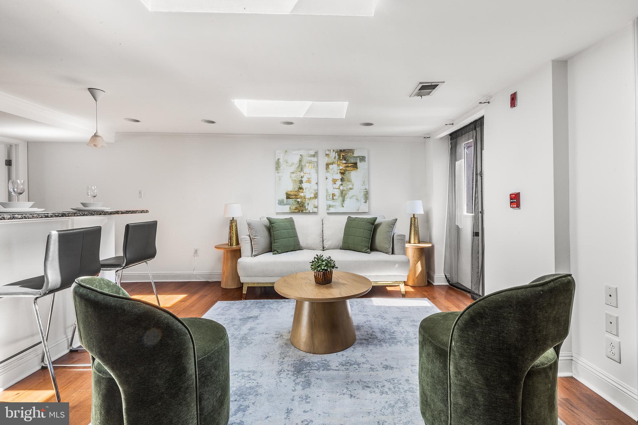 1716 PINE STREET 00 7